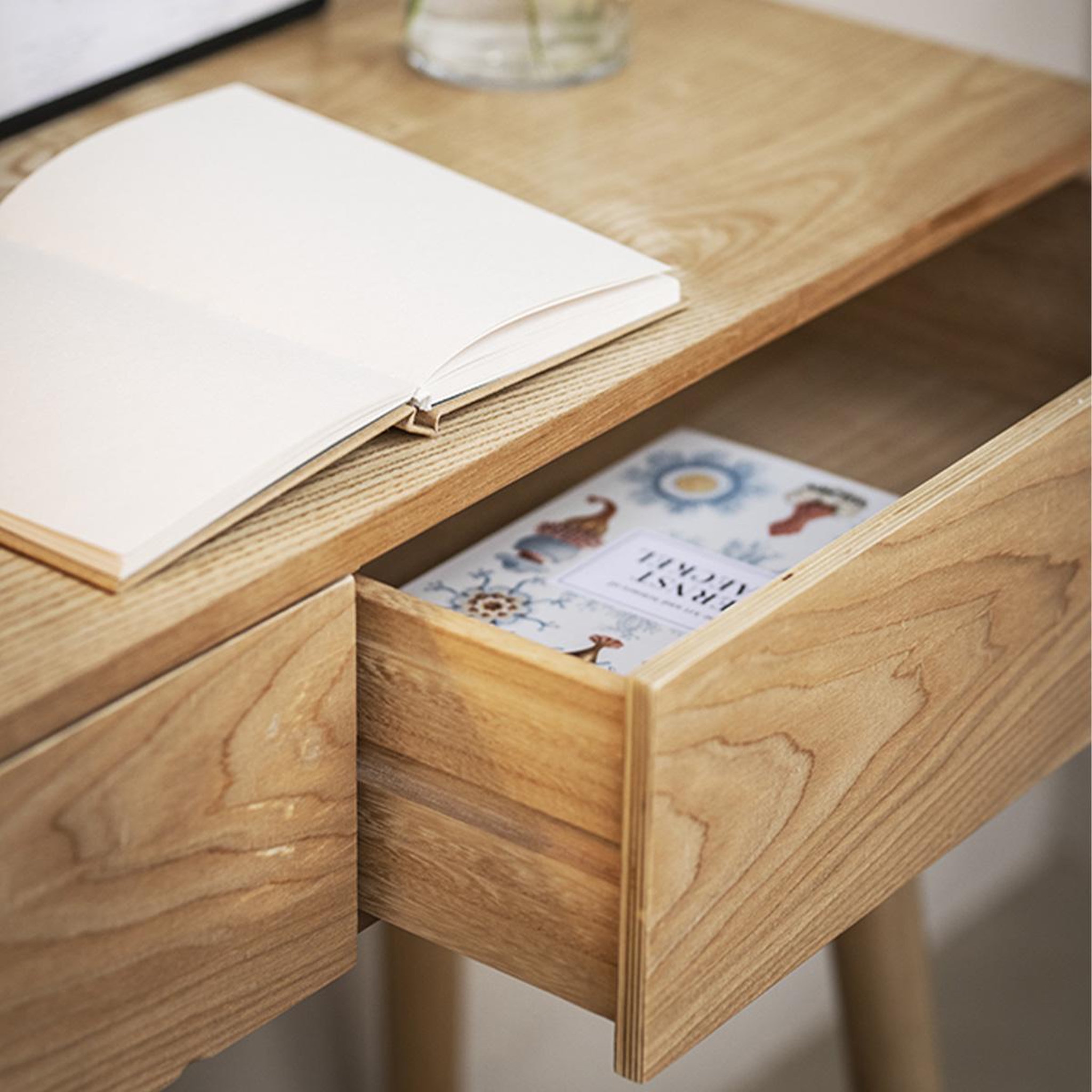 Voir la diapositive 4 : MAISON AUBERTIN Console bois frêne sienna - Naturel