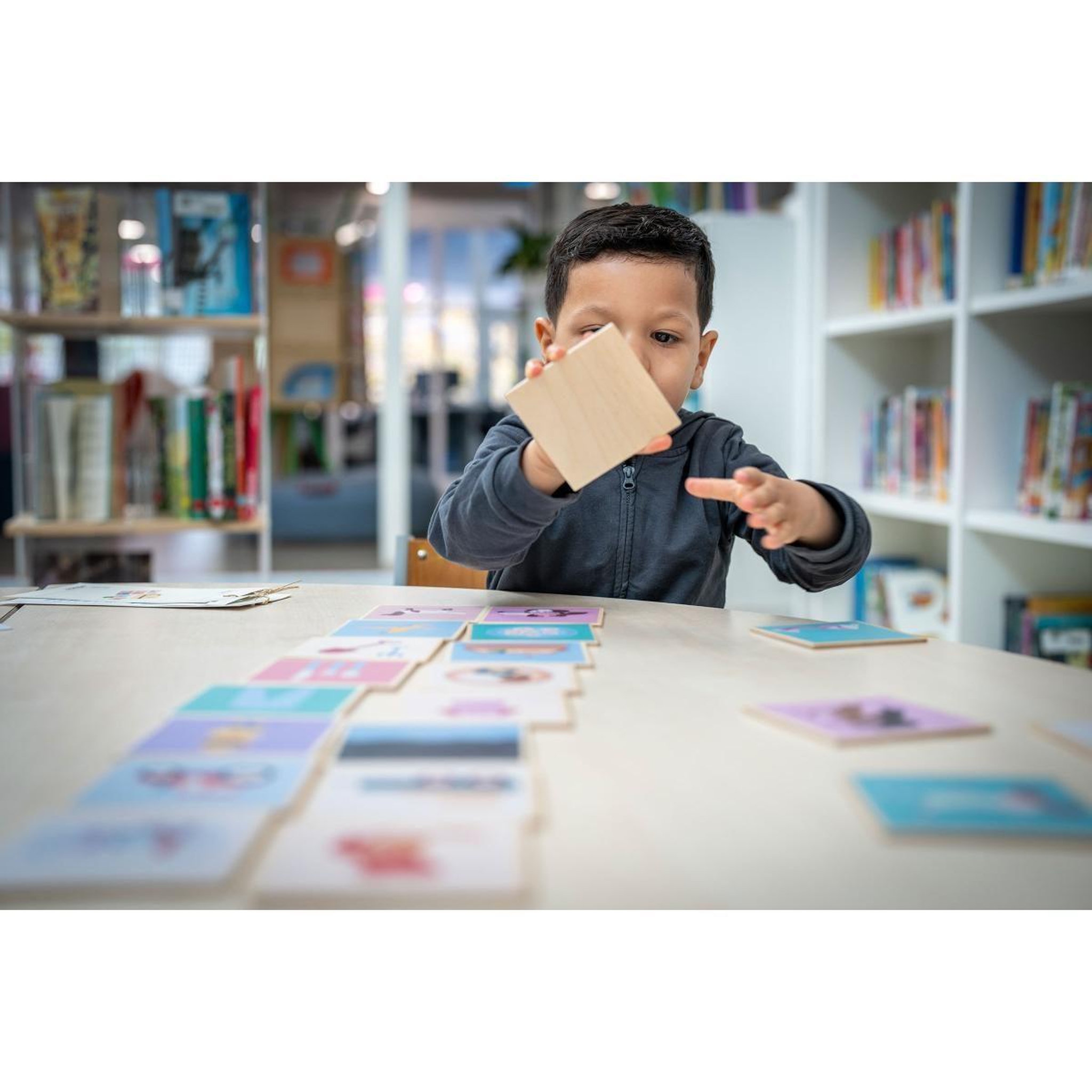 Voir la diapositive 2 : EDUCO Combinez 2 images — jeu éducatif pour la classe