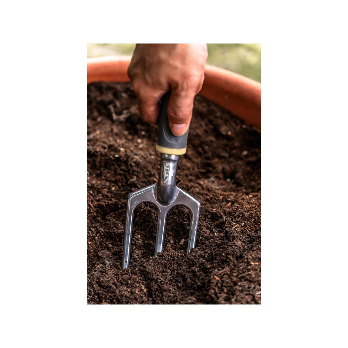 SUAN Lot de 3 outils de jardin - Suan - Fourche, râteau à fleurs et transplantoir - En aluminium