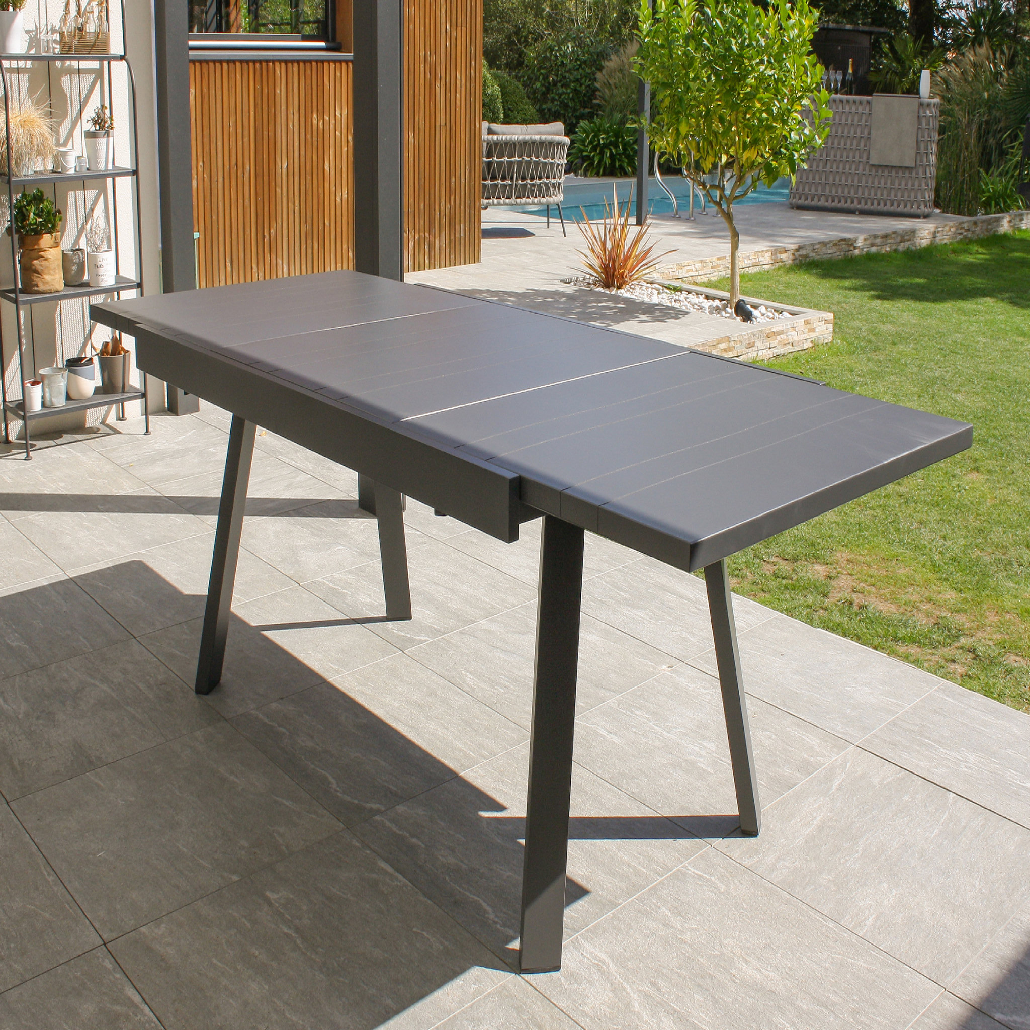 Voir la diapositive 4 : DCB GARDEN Table de jardin - 10/12 places - Aluminium - Gris - STOCKHOLM