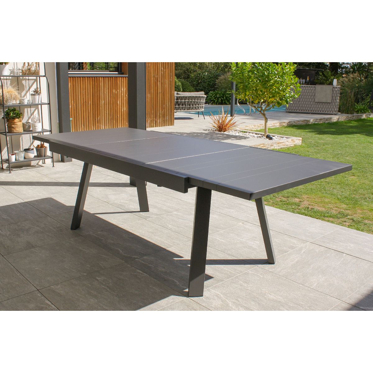 DCB GARDEN Table de jardin - 10/12 places - Aluminium - Gris - STOCKHOLM