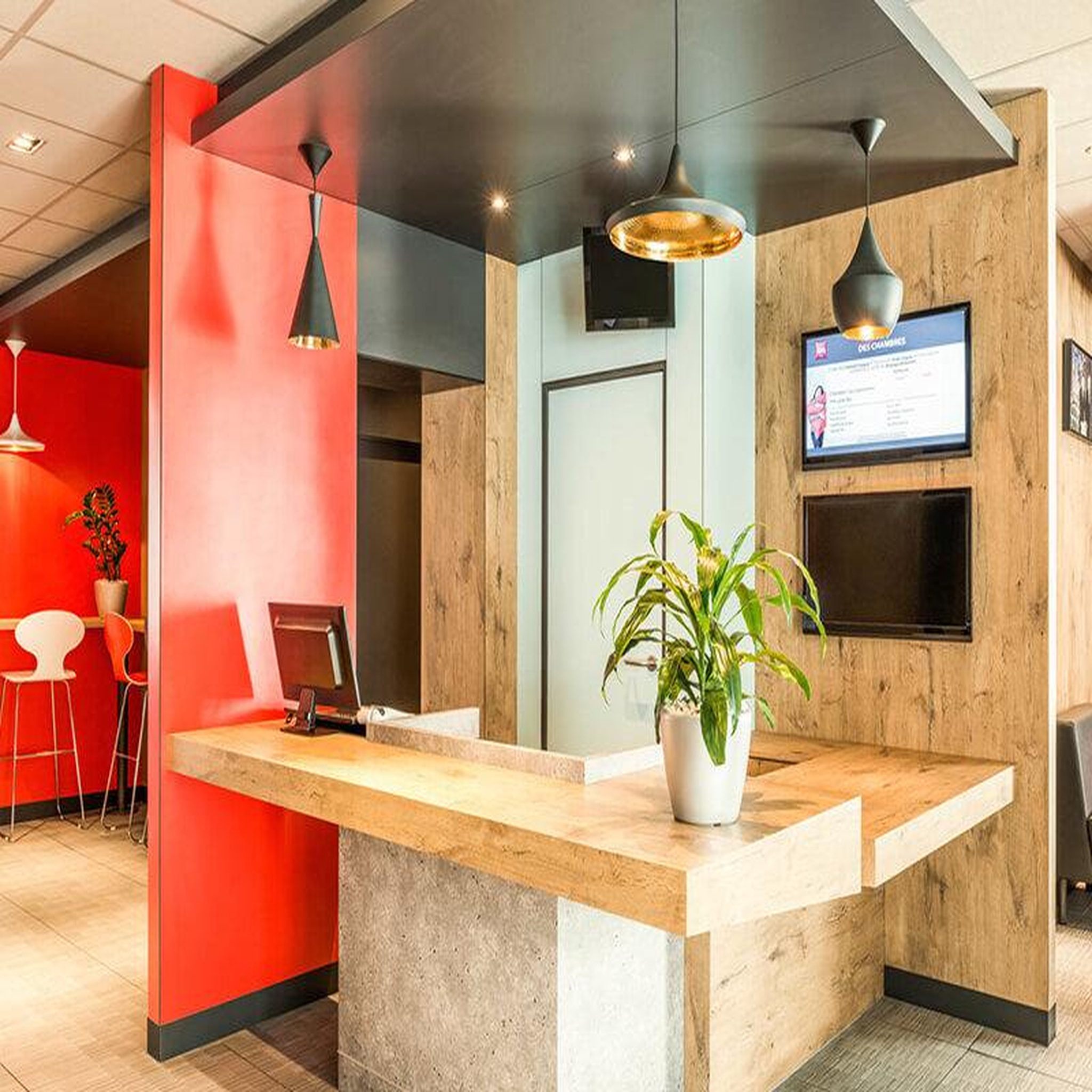Voir la diapositive 2 : Smartbox 3 jours à paris - coffret cadeau séjour