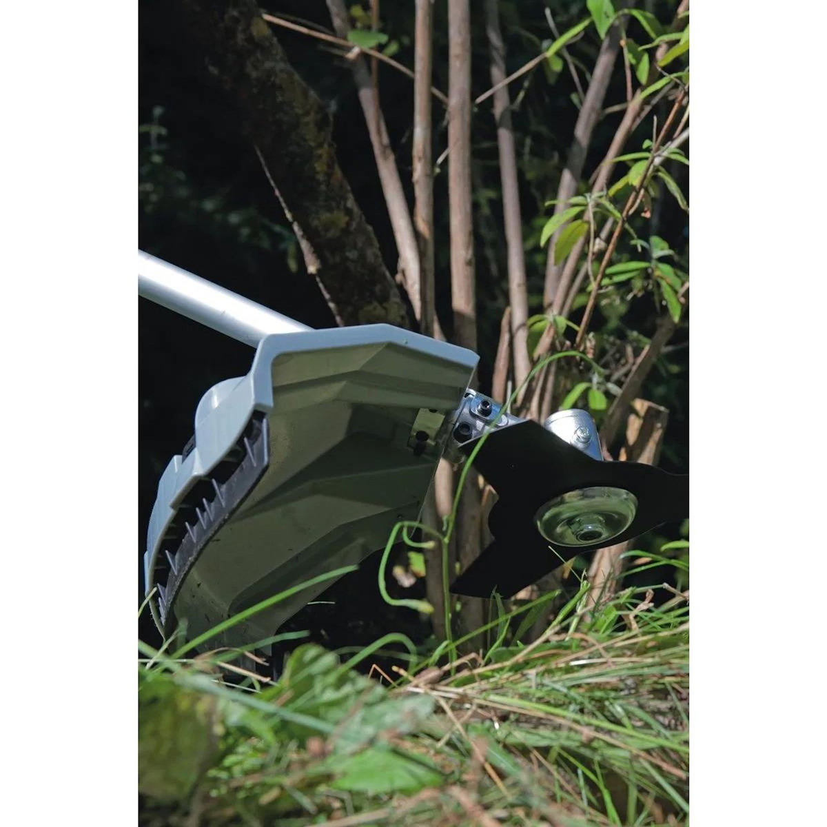 Ikra Outils de Jardin Multifonction Thermique 4 en 1 Taille haie + Élagueuse + Débroussailleuse (lame et bobine) IKRA