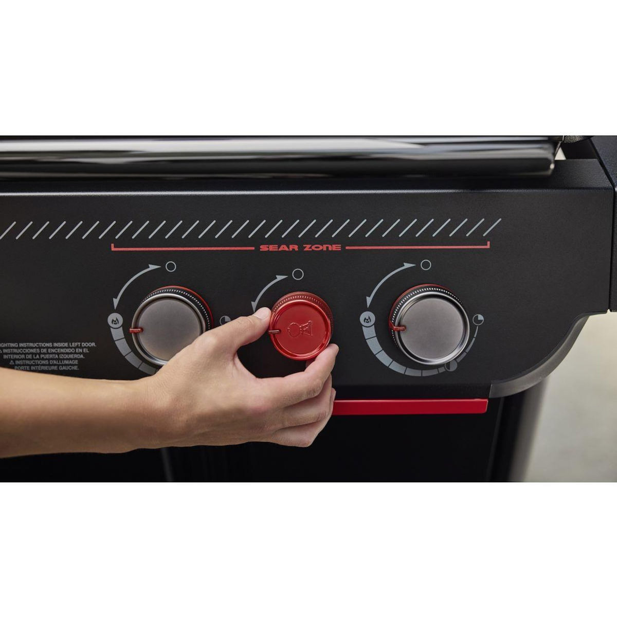Weber Barbecue gaz Genesis E-330WR Stealth, sur chariot, 3 brûleurs, surface de cuisson 68 x 48 cm