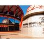 Voir la diapositive 3 : Smartbox Passion football : visite du stade de Luz du Benfica Lisbonne avec écharpe du club - Coffret Cadeau Sport & Aventure