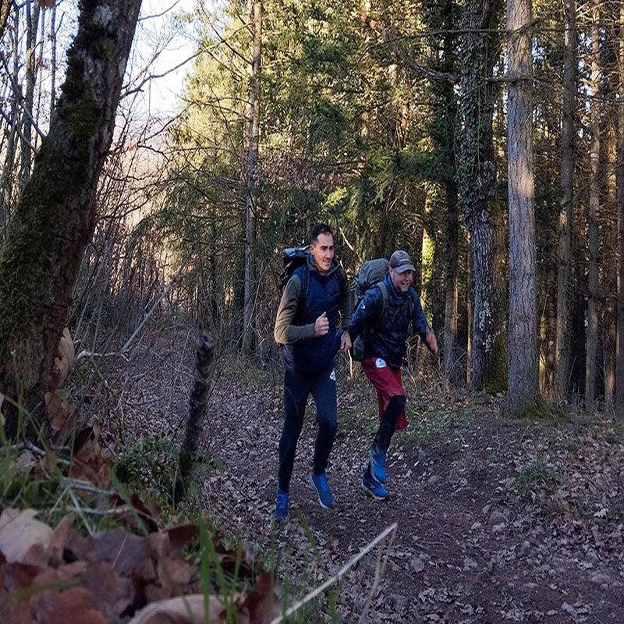 Voir la diapositive 2 : Smartbox Raid sportif de 12h avec barbecue militaire pour 2 personnes près de saint-étienne - coffret cadeau sport & aventure