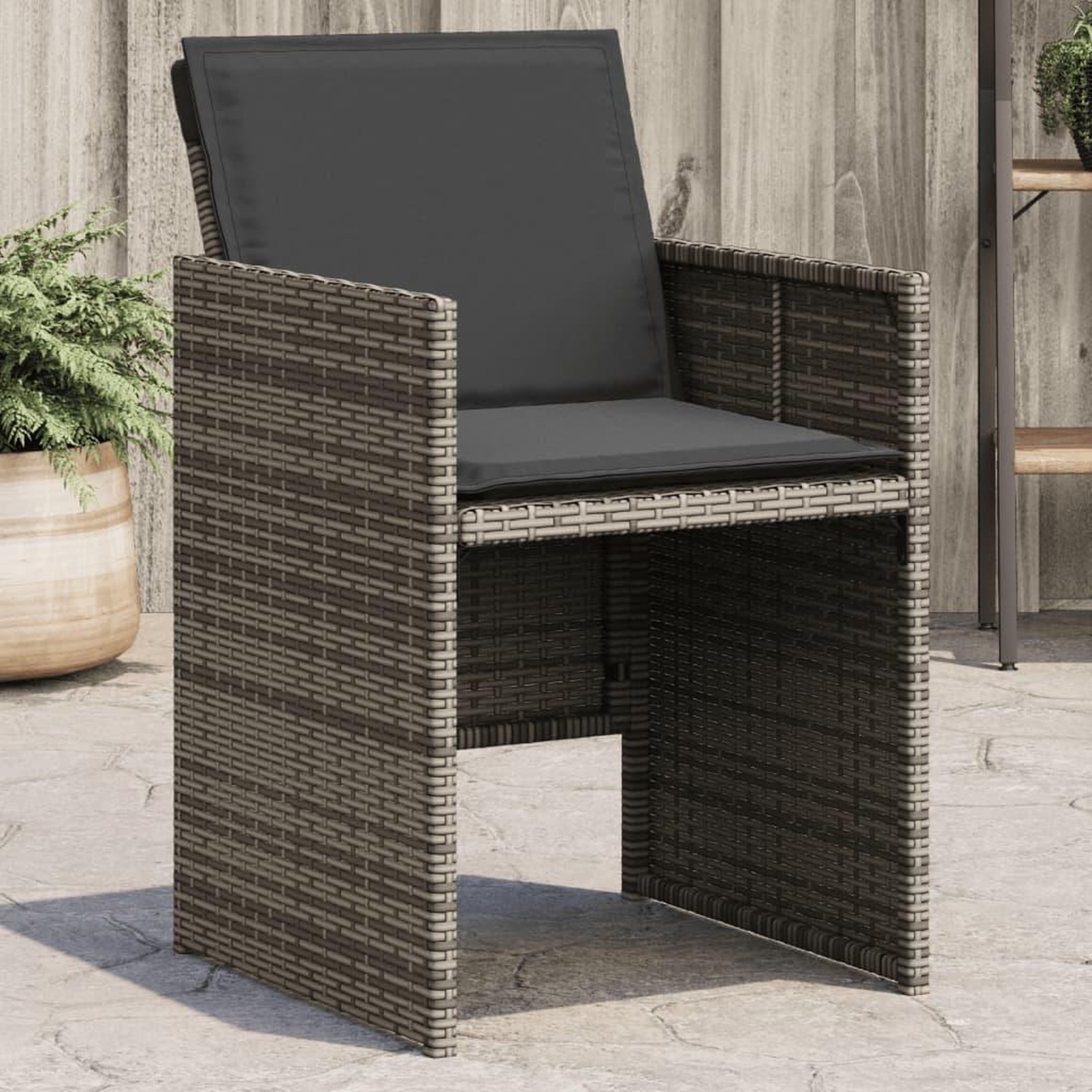VIDAXL Chaises de jardin avec coussins lot de 4 gris resine tressee