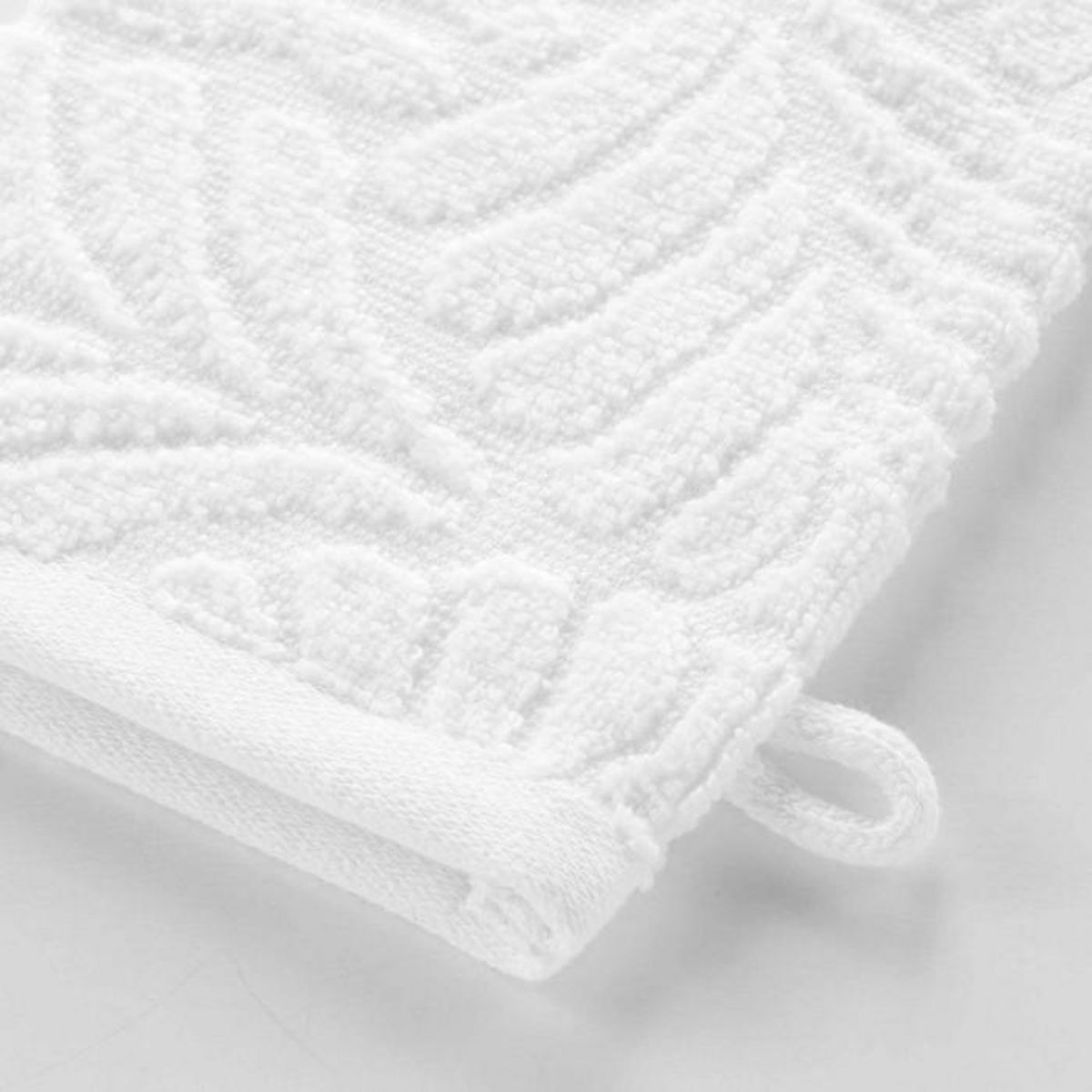 Paris Prix Lot de 2 Gants de Toilette  Madeira  15x21cm Blanc