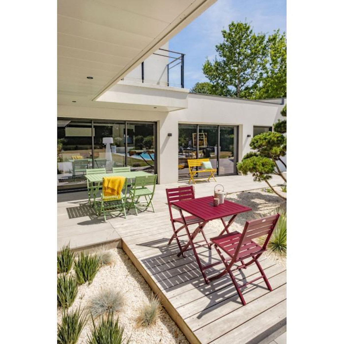 Paris Prix Ensemble Table de Jardin Pliante & 2 Chaises  Marius  70cm Rouge Carmin
