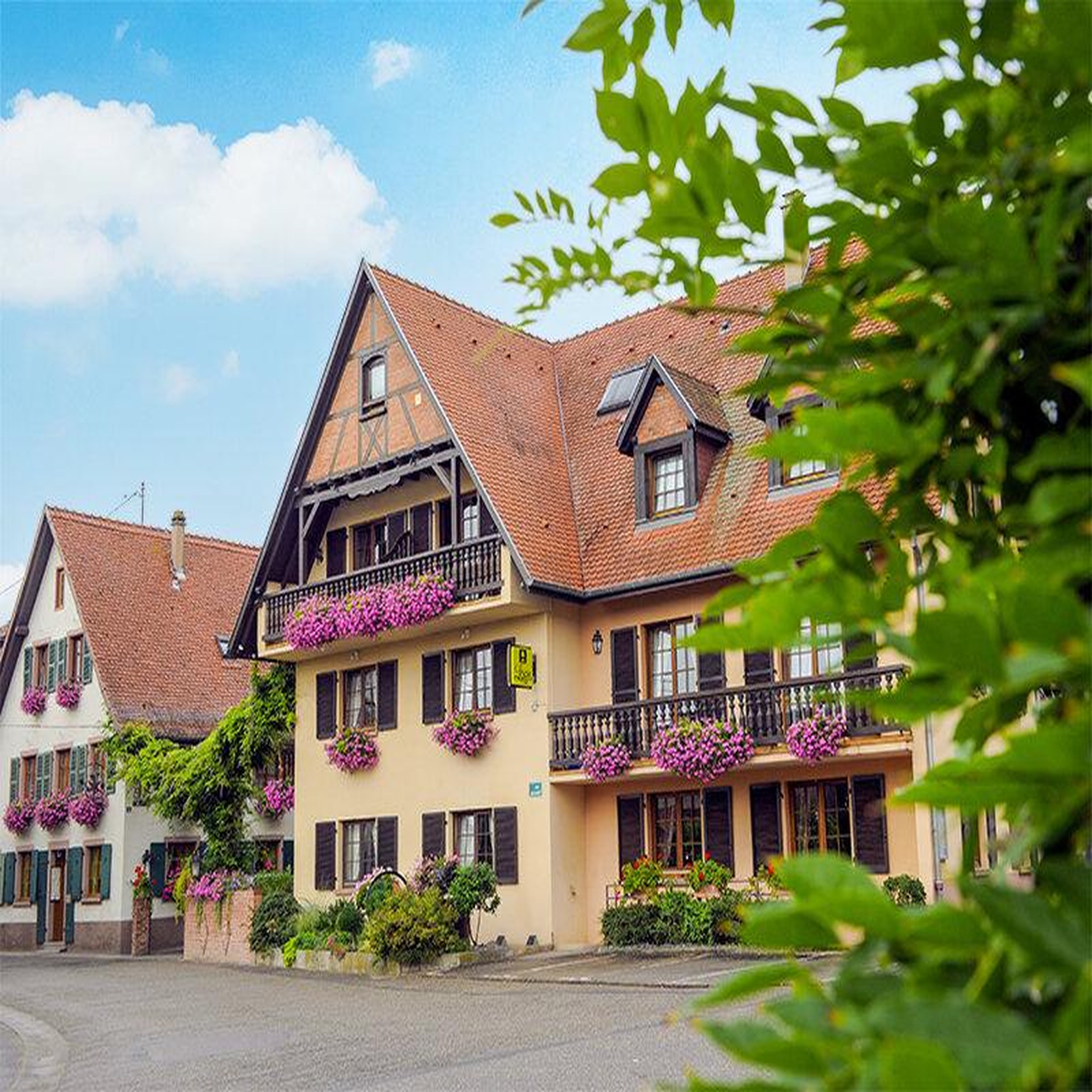 Voir la diapositive 4 : Smartbox Halte de 2 jours en 3* avec dîner et accès au spa près de strasbourg - coffret cadeau séjour