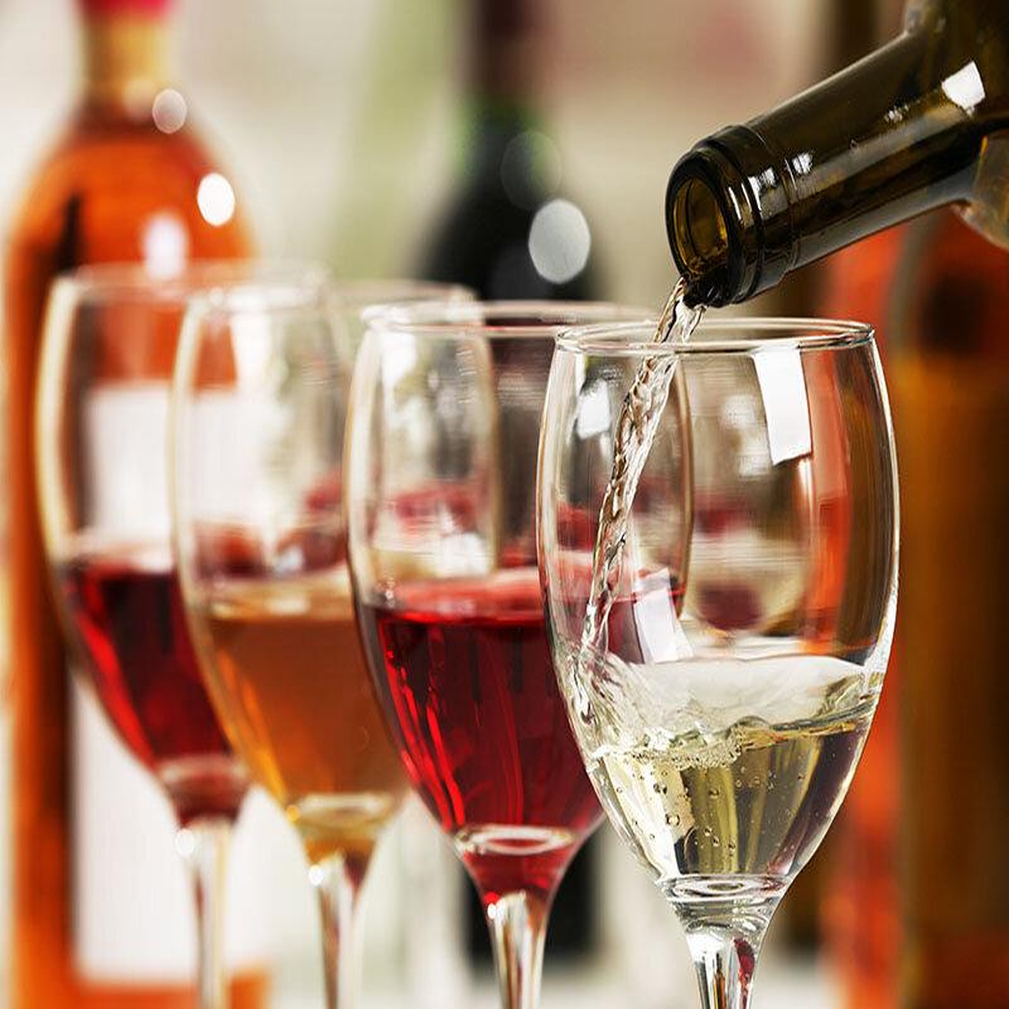 Voir la diapositive 4 : Smartbox Initiation œnologique et dégustation de vins et délices à partager dans un grand hôtel parisien - coffret cadeau gastronomie