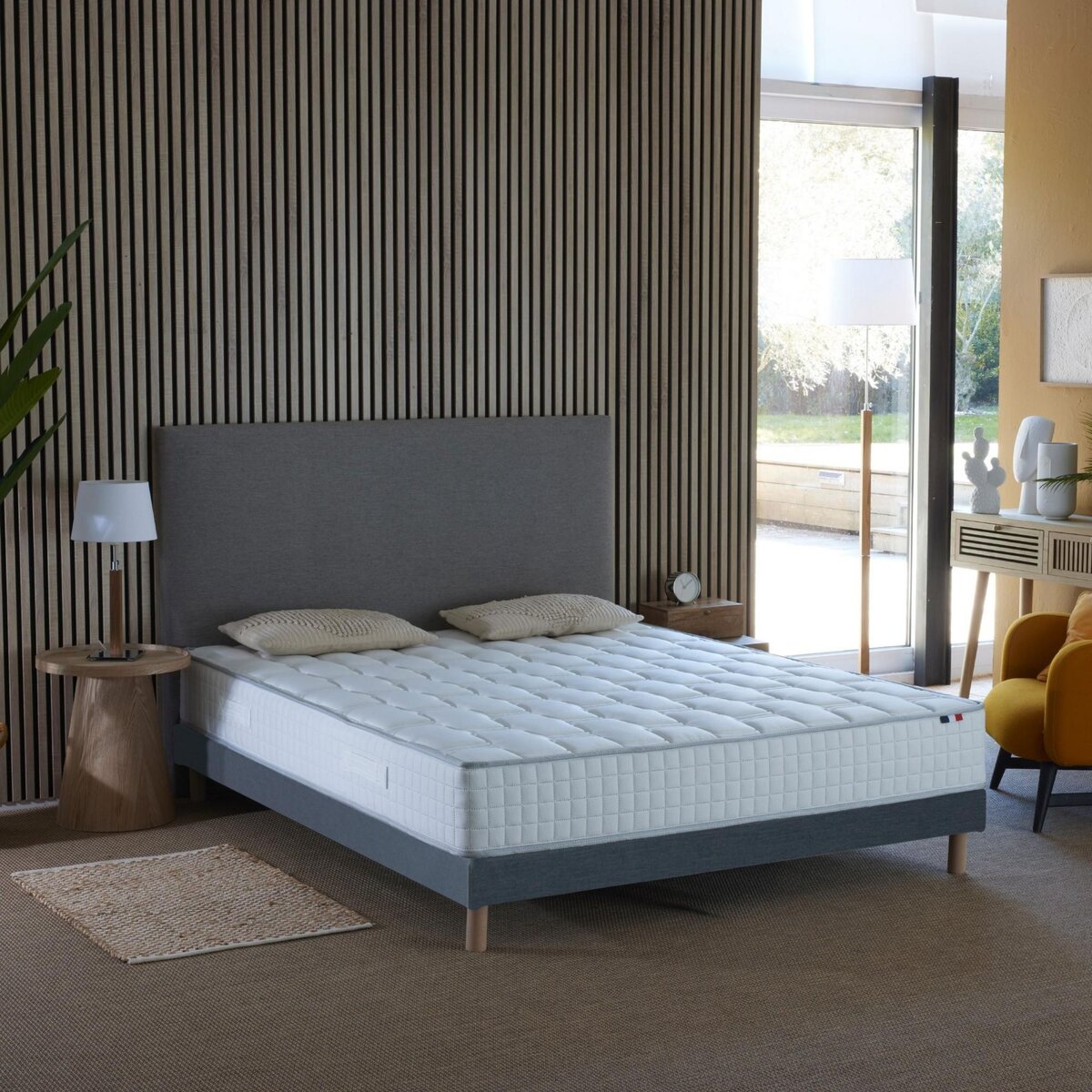 IDLITERIE Ensemble literie : matelas à ressorts COSMOS et sommier - qualité française