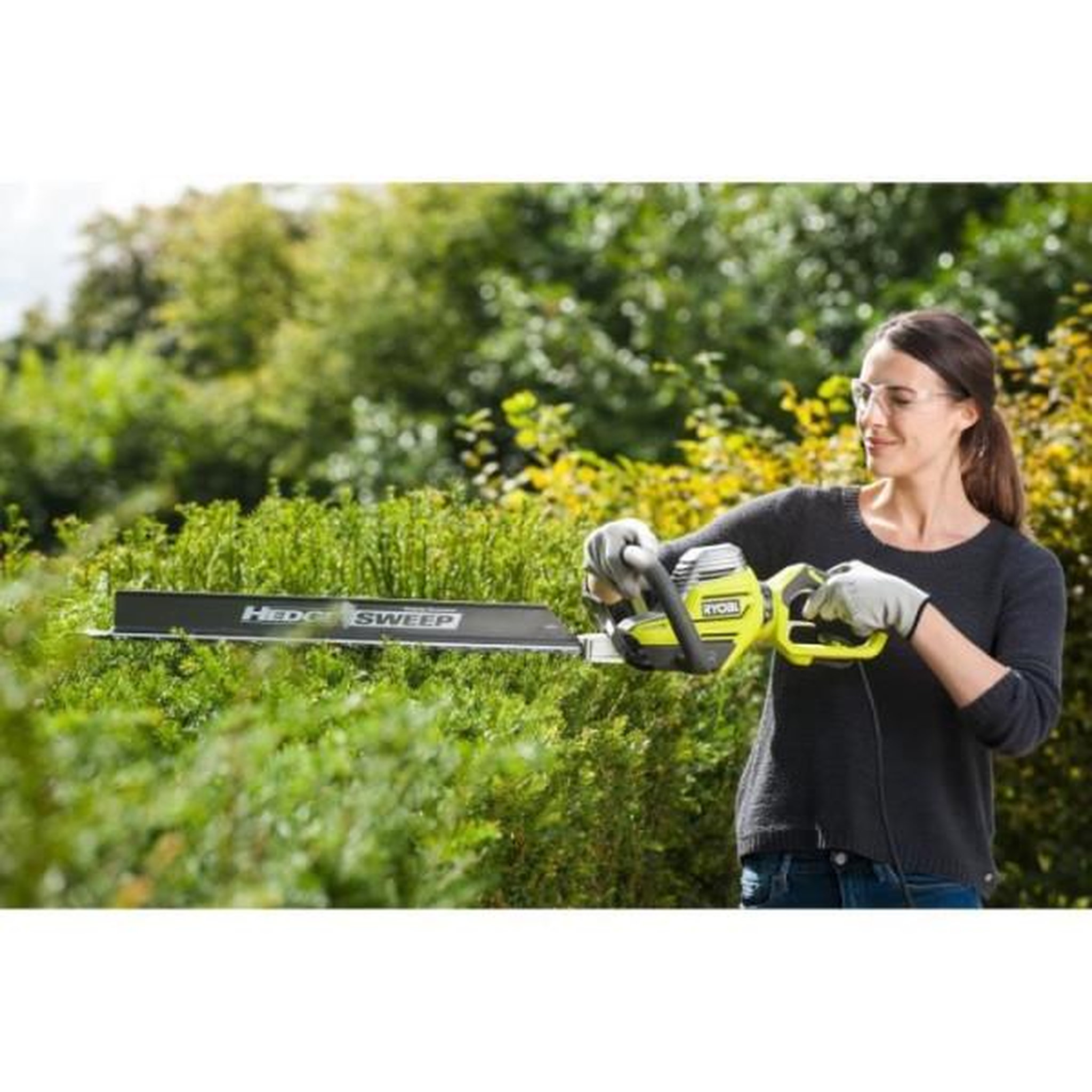 Voir la diapositive 3 : Ryobi Taille-haies électrique filaire 800 W RYOBI RHT8165RL - lames 65 cm - écartement 34 mm - poignée arriere rotative - HedgeSwee