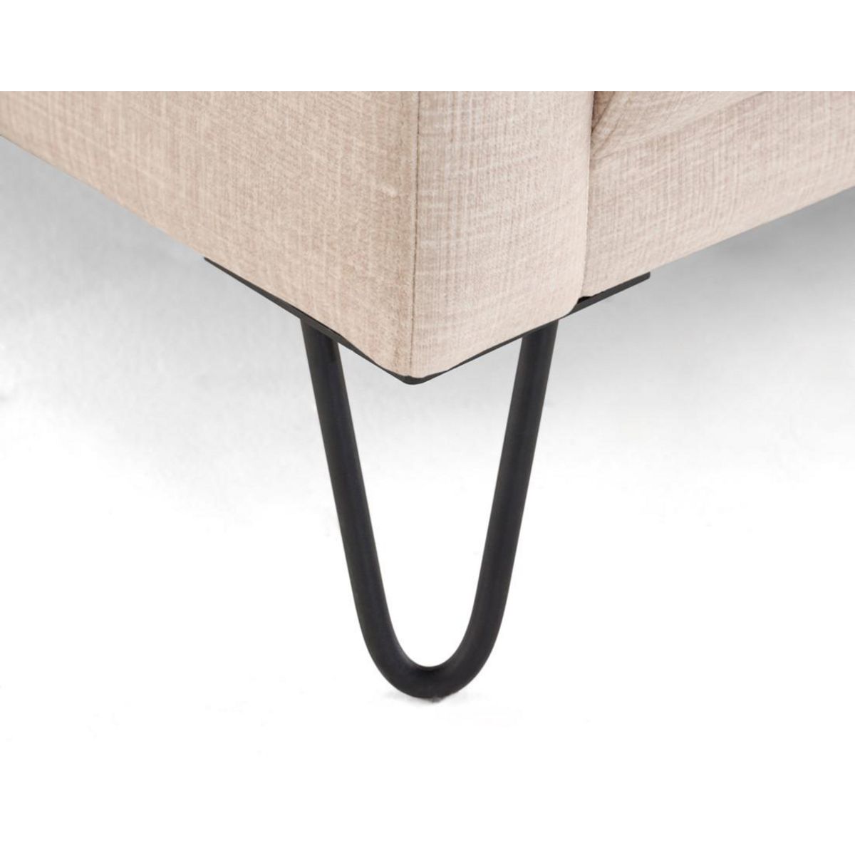 LISA DESIGN Ostrava - fauteuil en velours pieds en épingle