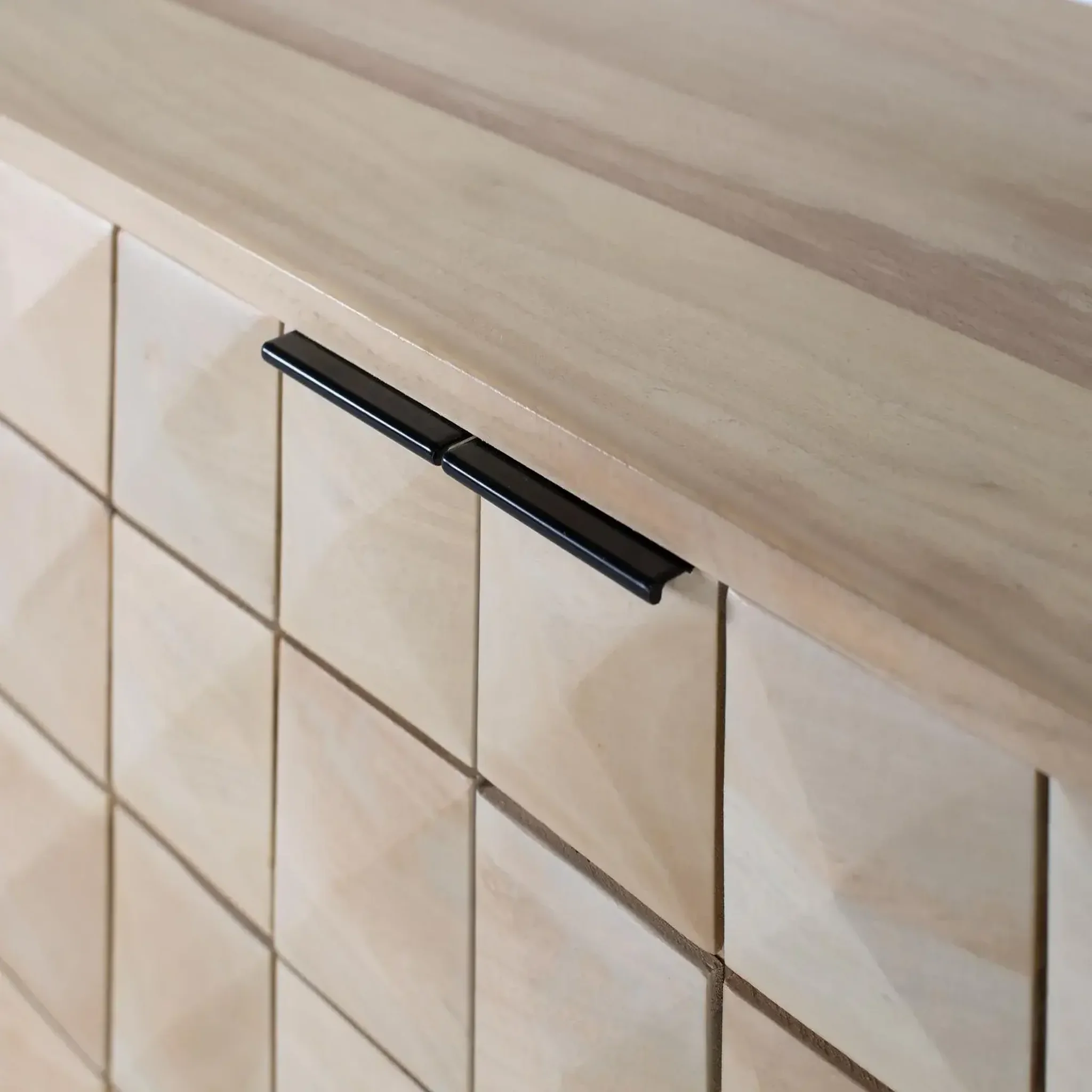 Voir la diapositive 3 : GINER Y COLOMER SL Buffet en bois de manguier 180cm style minimaliste intemporel
