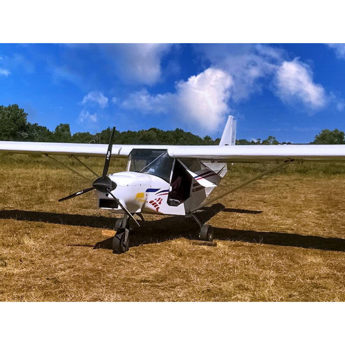 Smartbox Vol d'1h en ULM multiaxe au-dessus du fort Boyard et de l'île d'Oléron pour 1 personne - Coffret Cadeau Sport & Aventure