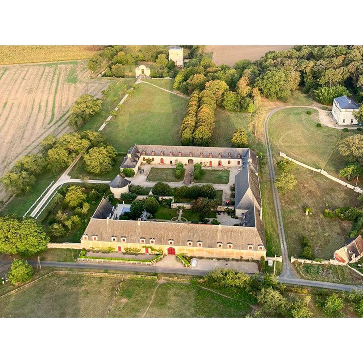 Smartbox Vol en montgolfière au-dessus du Poitou - Coffret Cadeau Sport & Aventure