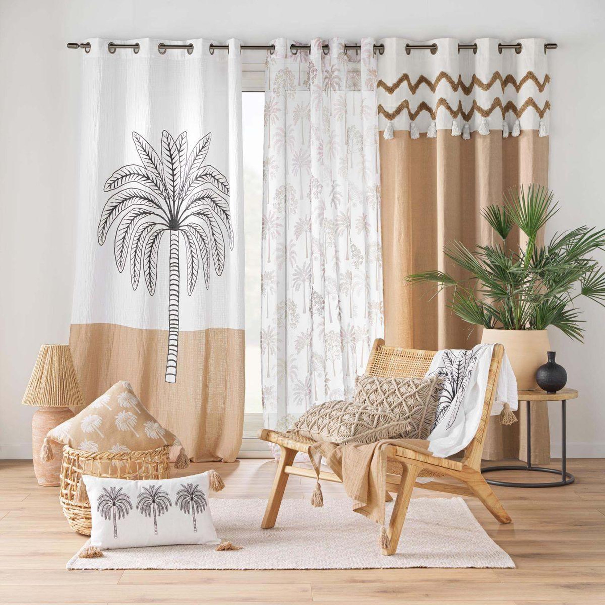 Voir la diapositive 6 : Douceur d'Intérieur Rideau à œillets avec pompons  azari  140x240cm camel