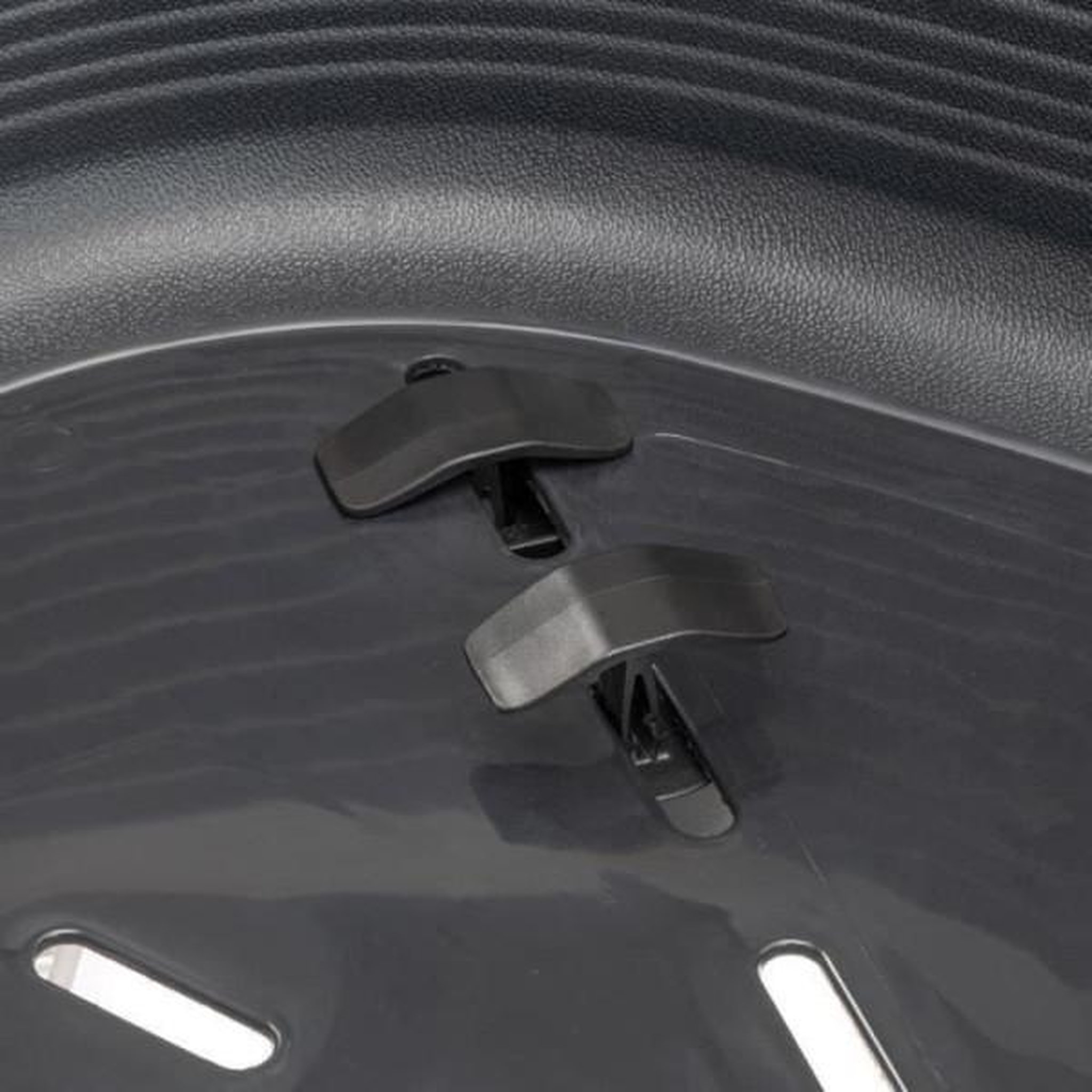 Voir la diapositive 6 : Ferplast Corbeille - FERPLAST - THRONE 6 - Avec coussin relax - Noir