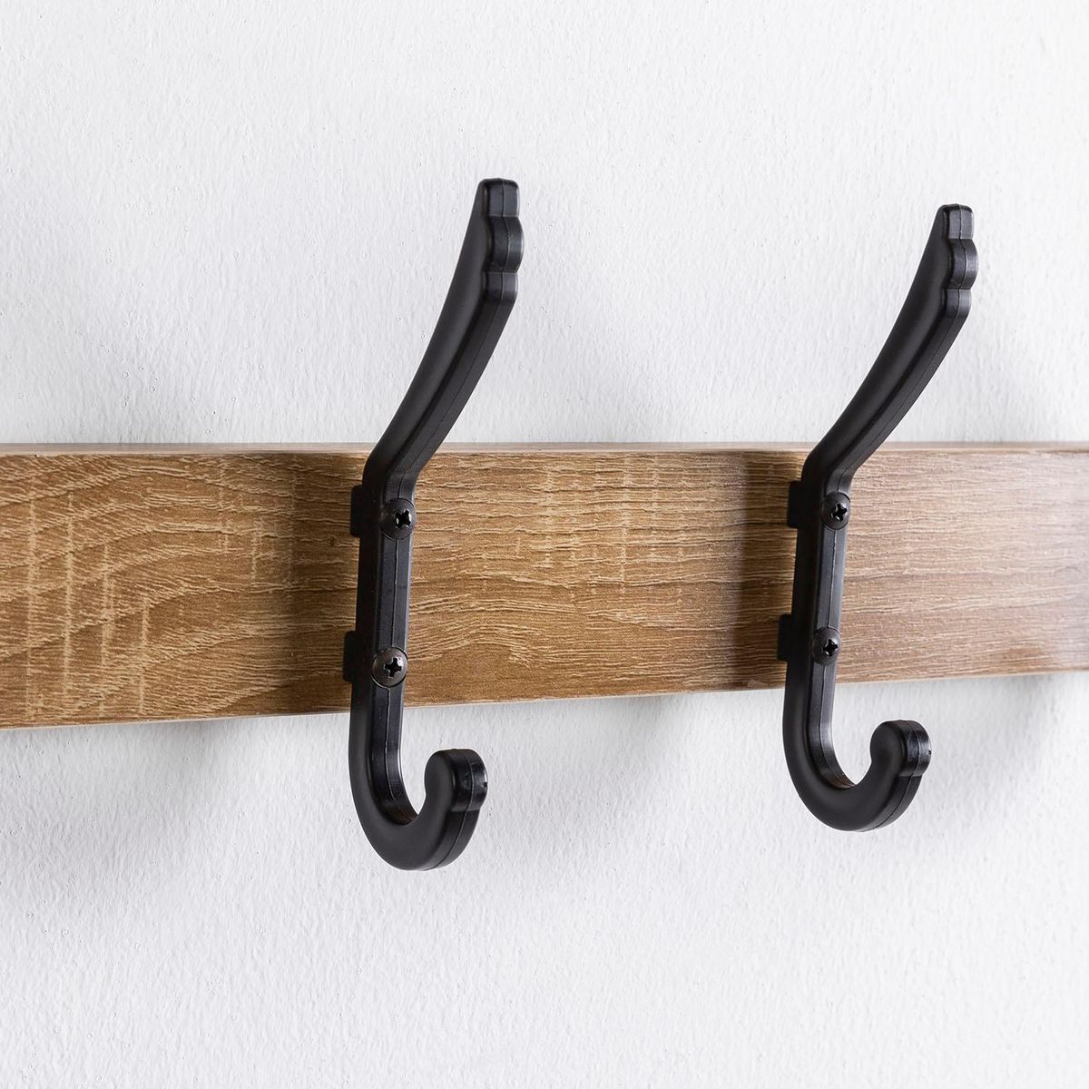 VS VENTA-STOCK Portemanteau Amaia mural 5 cintres, couleur chêne/noir