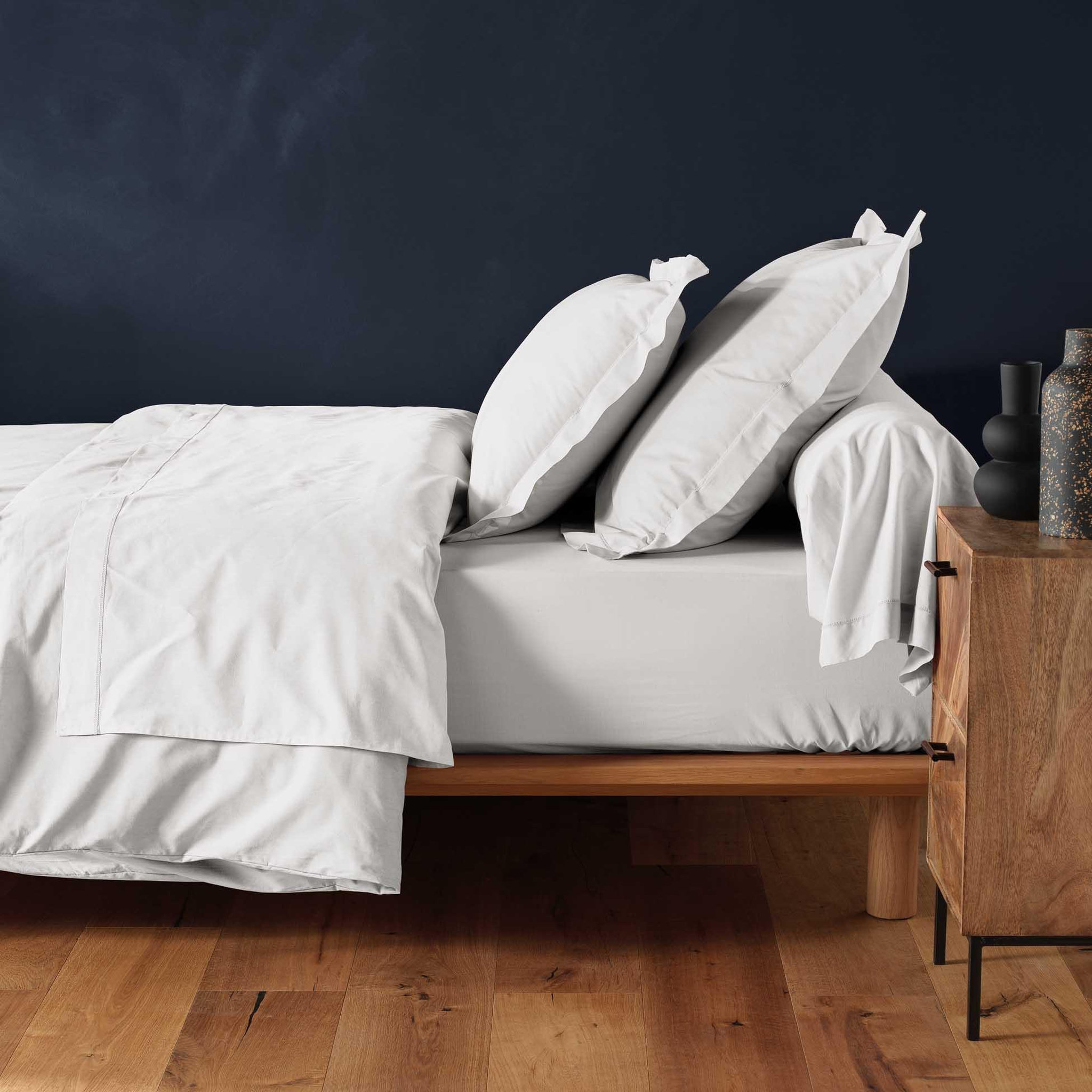 Voir la diapositive 3 : Eden Drap housse en coton line design et moderne