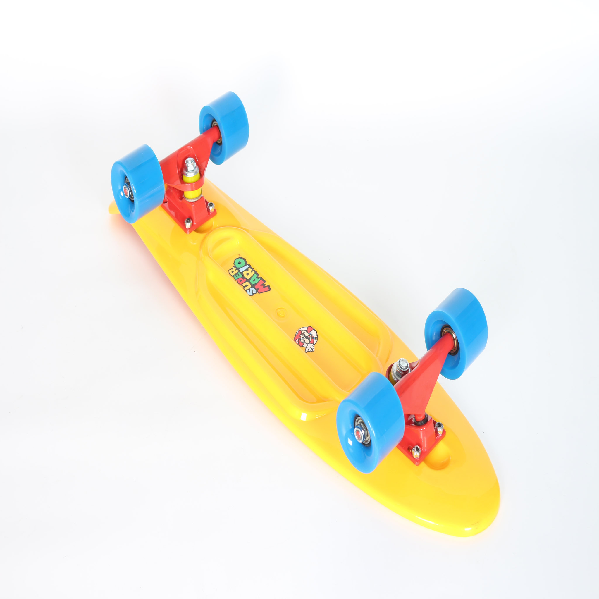 Voir la diapositive 2 : CUP'S Skateboard Mario 67 cm