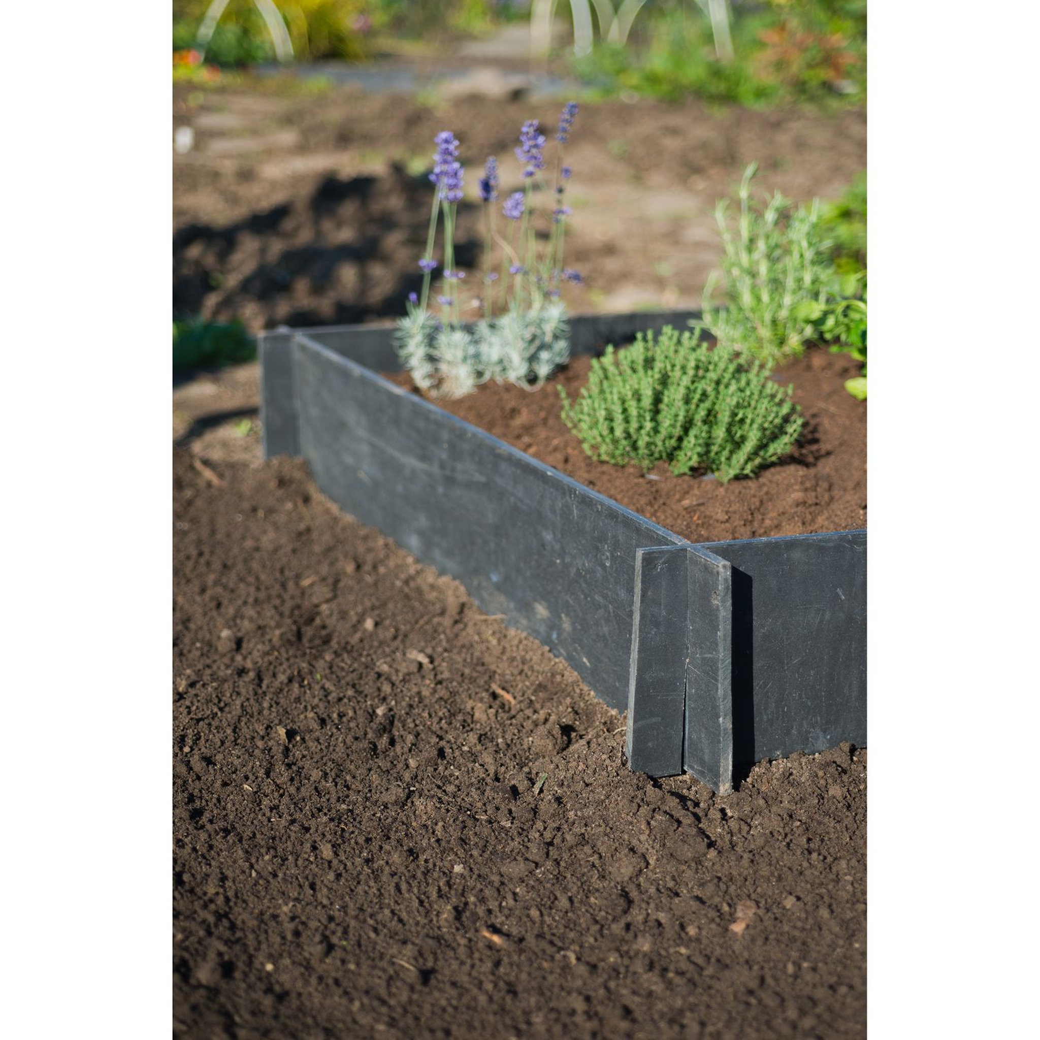 Voir la diapositive 4 : Nature Carré potager en PVC recyclé - épaisseur 10mm