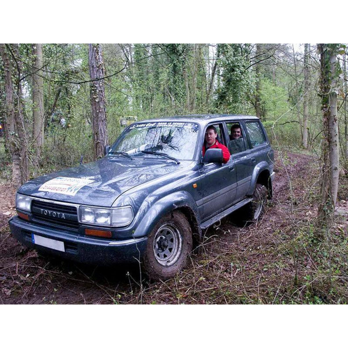 Smartbox Randonnée au volant d'un 4x4 dans la vallée de la Marne - Coffret Cadeau Sport & Aventure