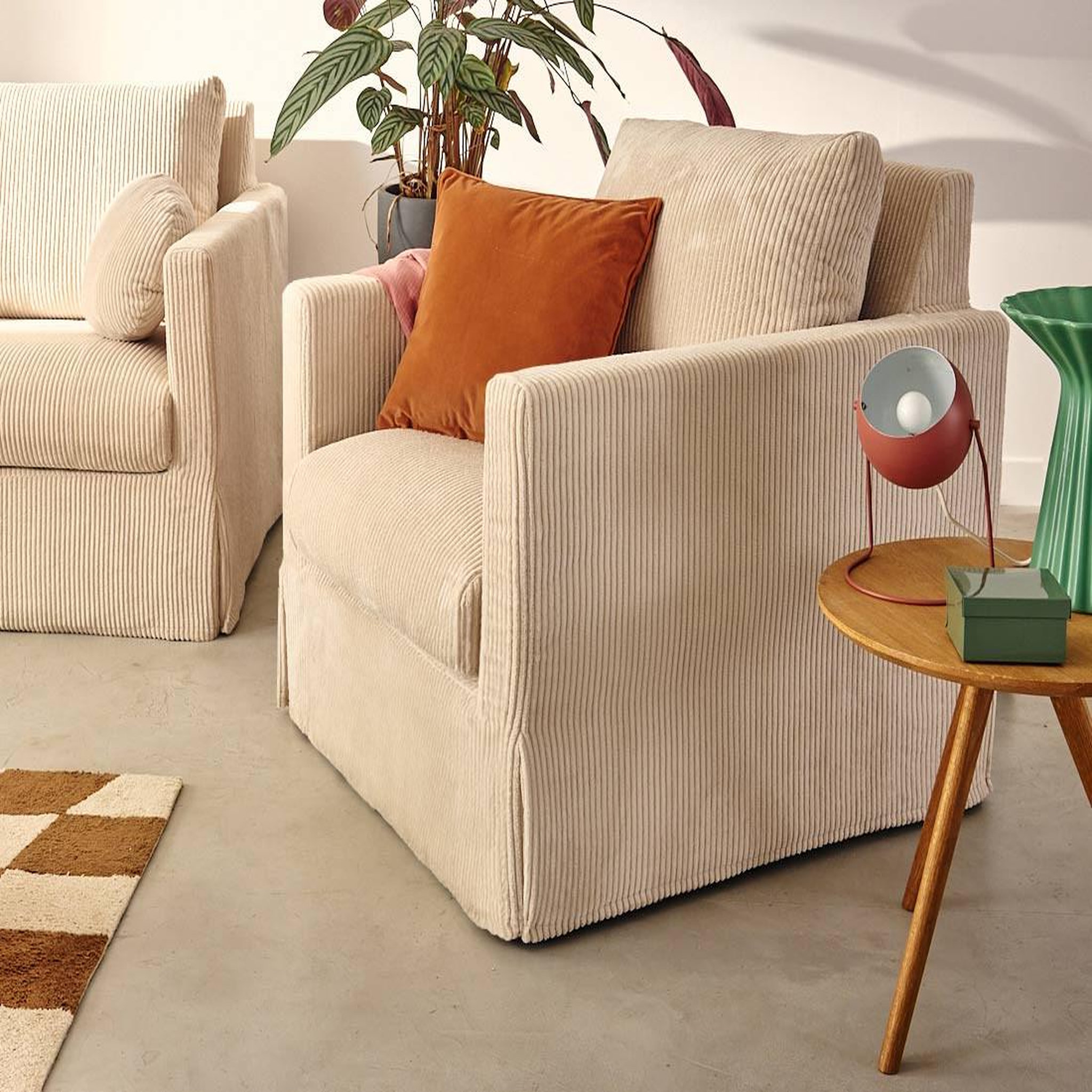 Voir la diapositive 1 : LISA DESIGN Serena - fauteuil déhoussable en velours côtelé