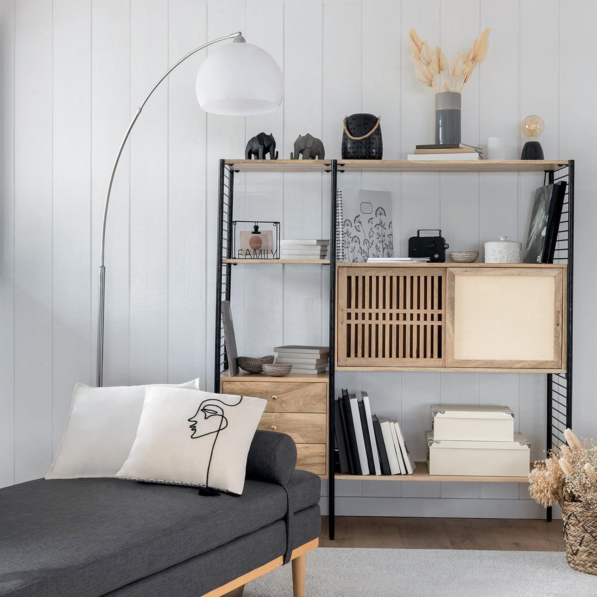 Voir la diapositive 6 : ATMOSPHERA Lampadaire métal design  boule  185cm blanc