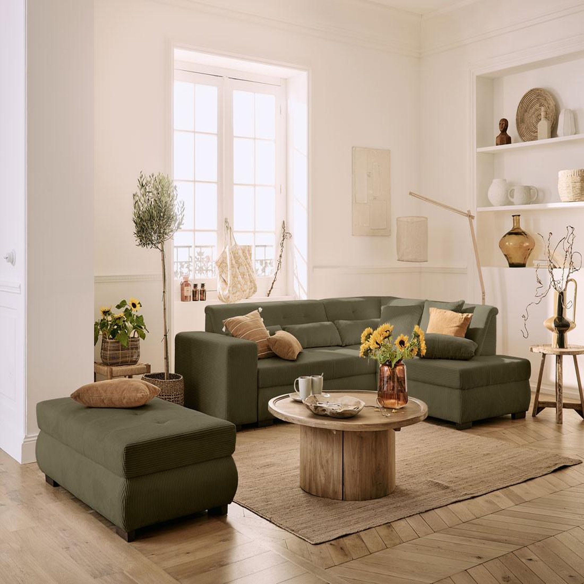 Voir la diapositive 2 : LISA DESIGN Vermont - pouf d'appoint - en velours côtelé