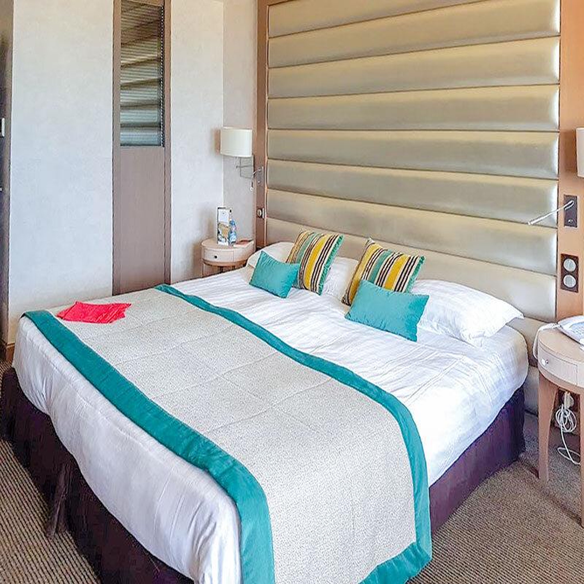 Voir la diapositive 3 : Smartbox Escapade bien-être 5* : 2 jours à saint-malo avec accès libre à l'espace détente - coffret cadeau séjour