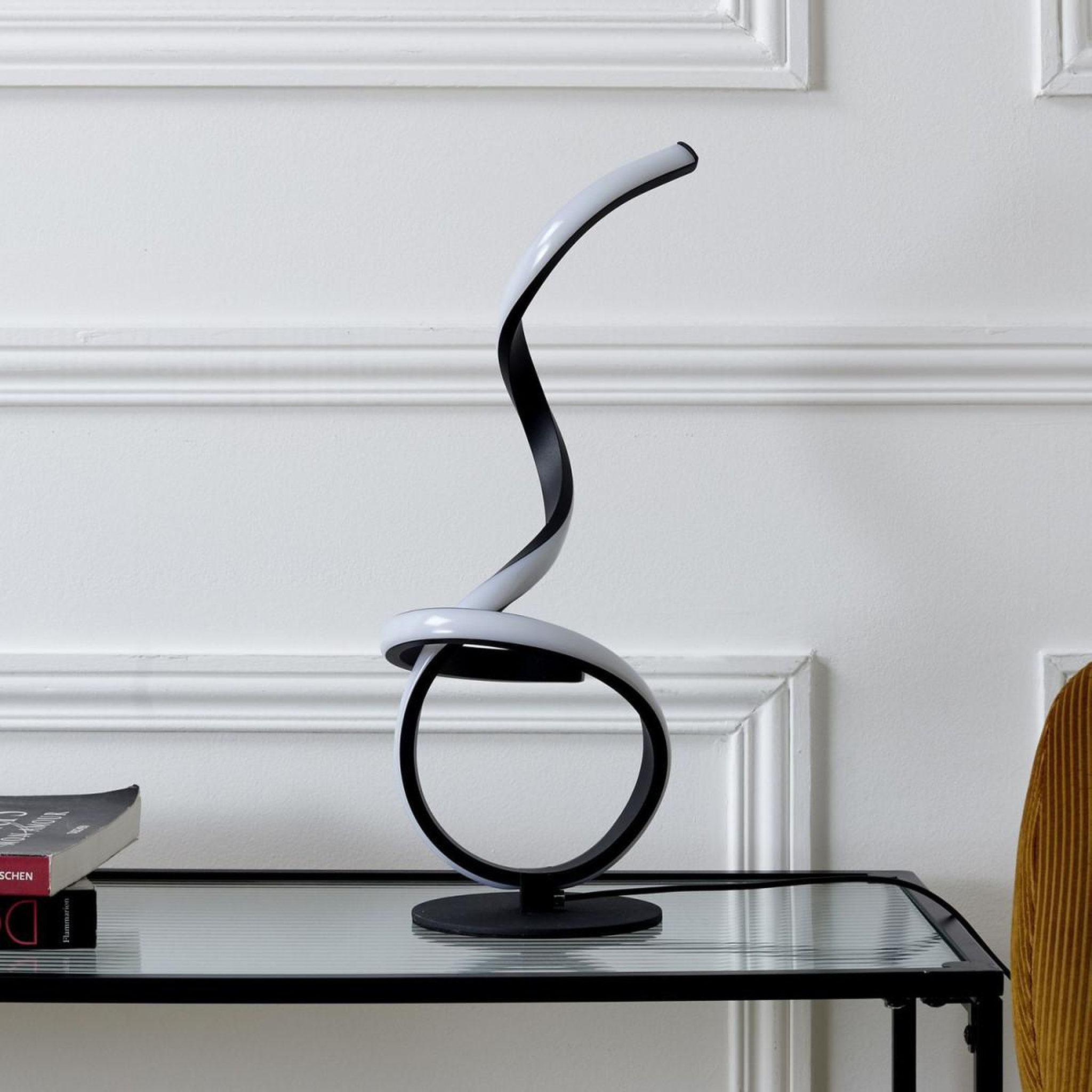 Voir la diapositive 6 : The Home Deco Factory Lampe à poser à led design  lounge  46cm noir