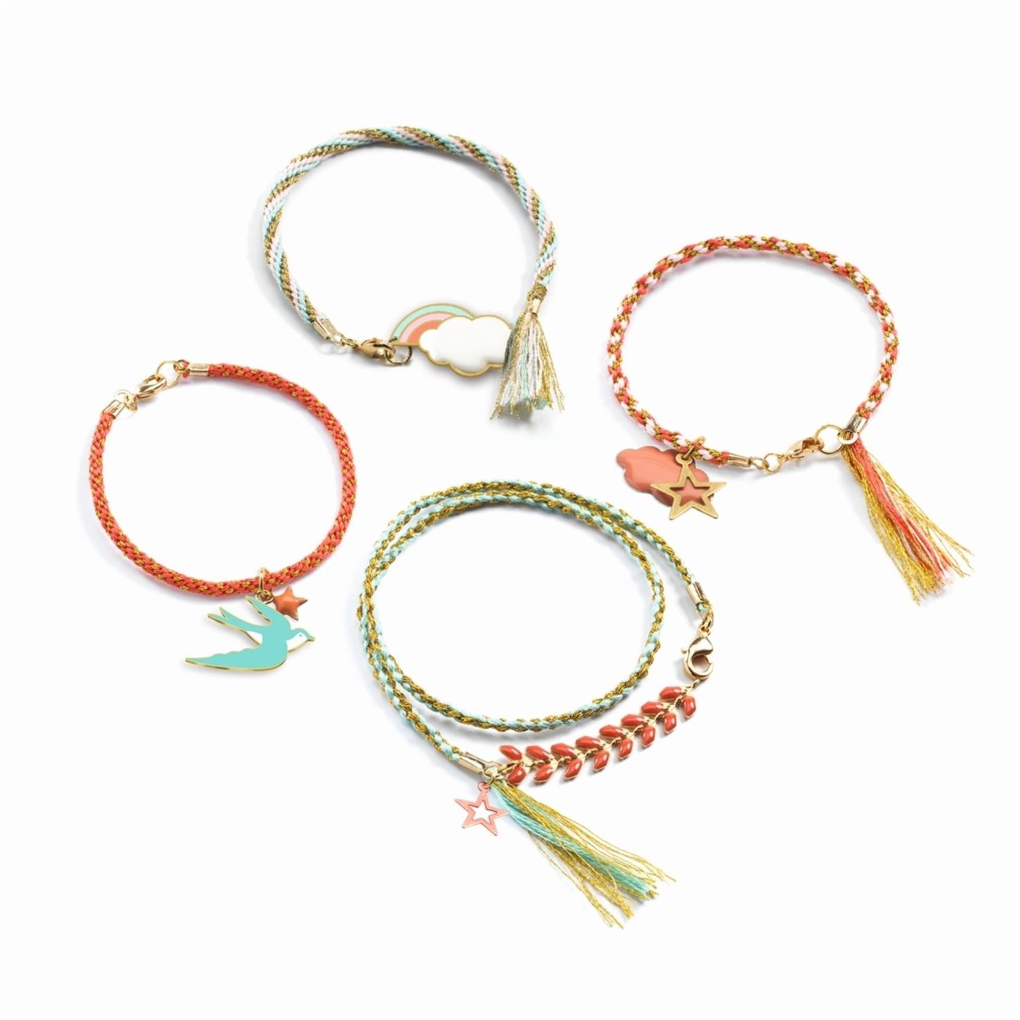Voir la diapositive 4 : Djeco DJ09818 Boite de bracelets celeste