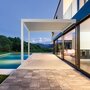 Voir la diapositive 2 : SWEEEK Pergola bioclimatique aluminium adossée lames orientables 4x3m Triomphe