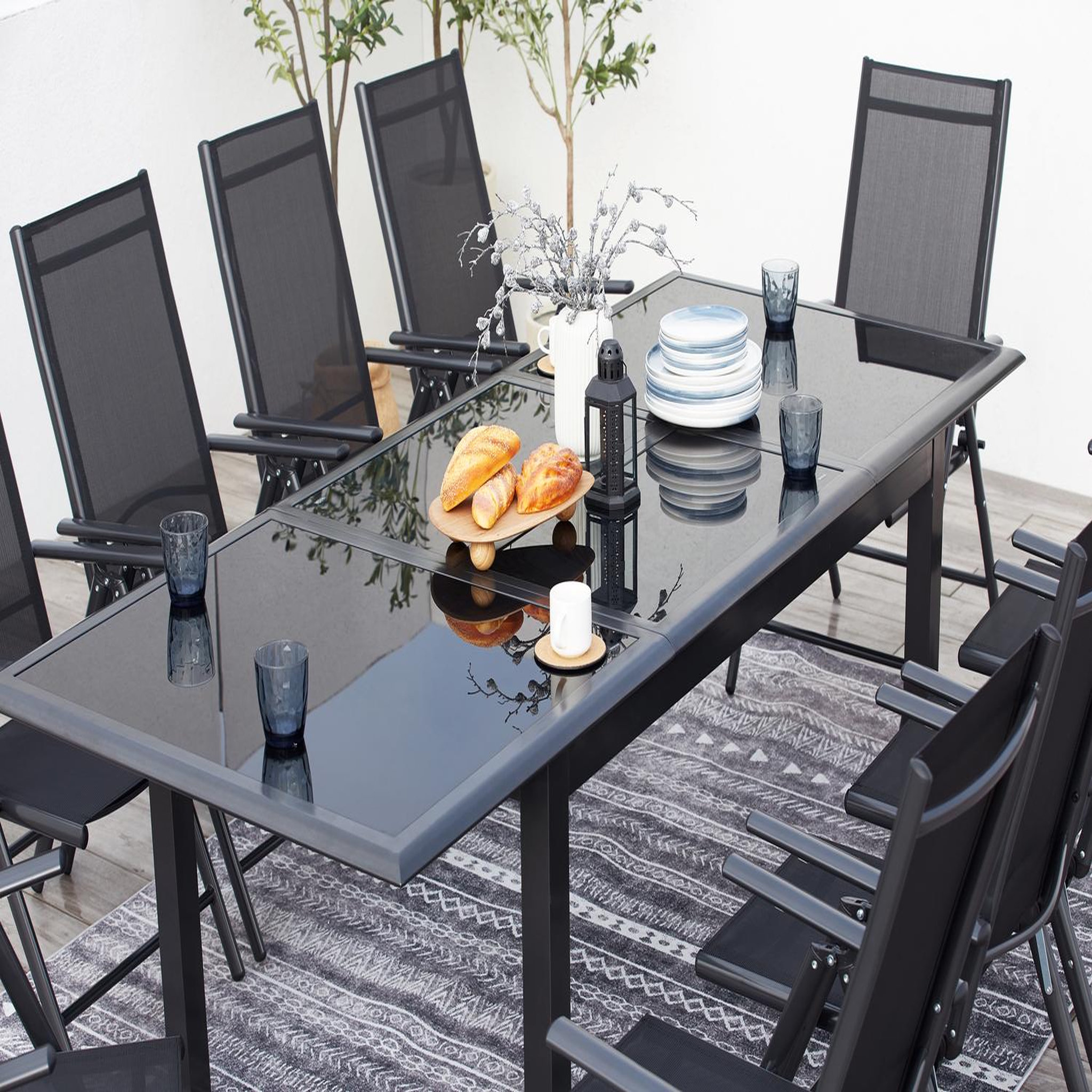 Voir la diapositive 3 : CONCEPT USINE Table de jardin et 6 chaises en aluminium gris ravenne