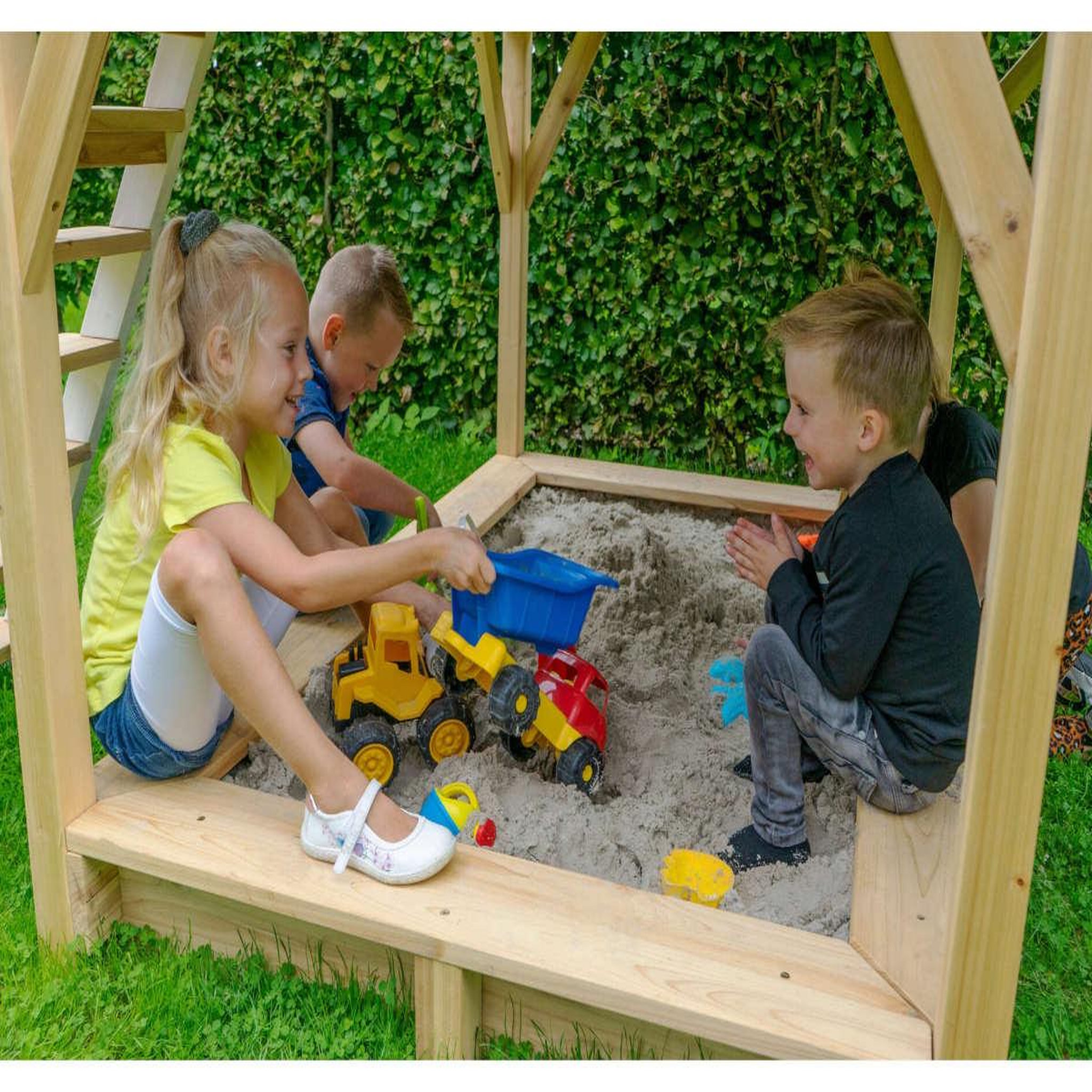 Voir la diapositive 4 : EXIT TOYS Maisonnette en bois pour enfants loft 500 gris - exit toys