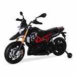 SWEEEK Aprilia noire Dorsoduro 900. moto électrique pour enfants 12V 4.5Ah. 1 place avec autoradio
