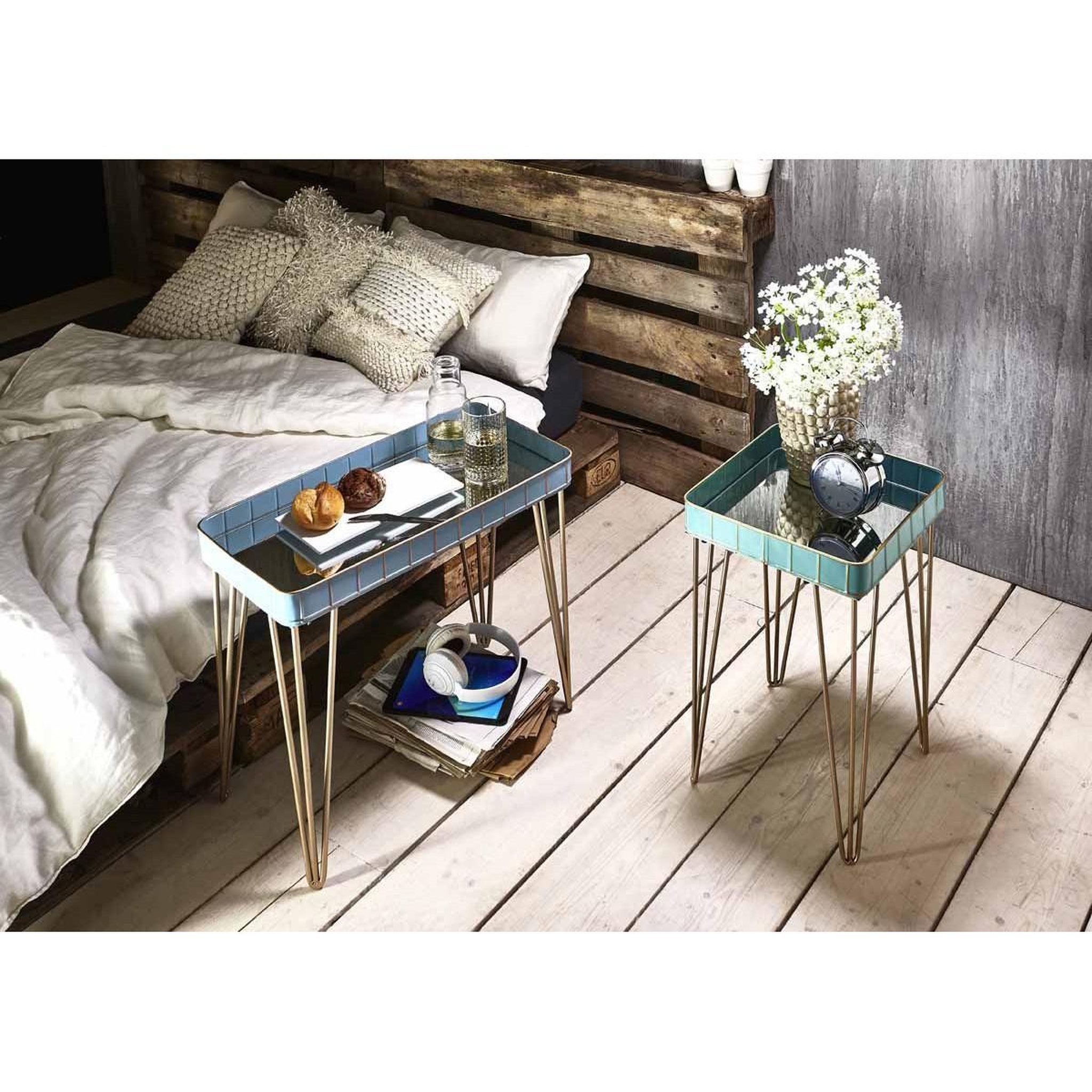 Voir la diapositive 2 : Paris Prix Table d'appoint déco  andrés  60cm bleu