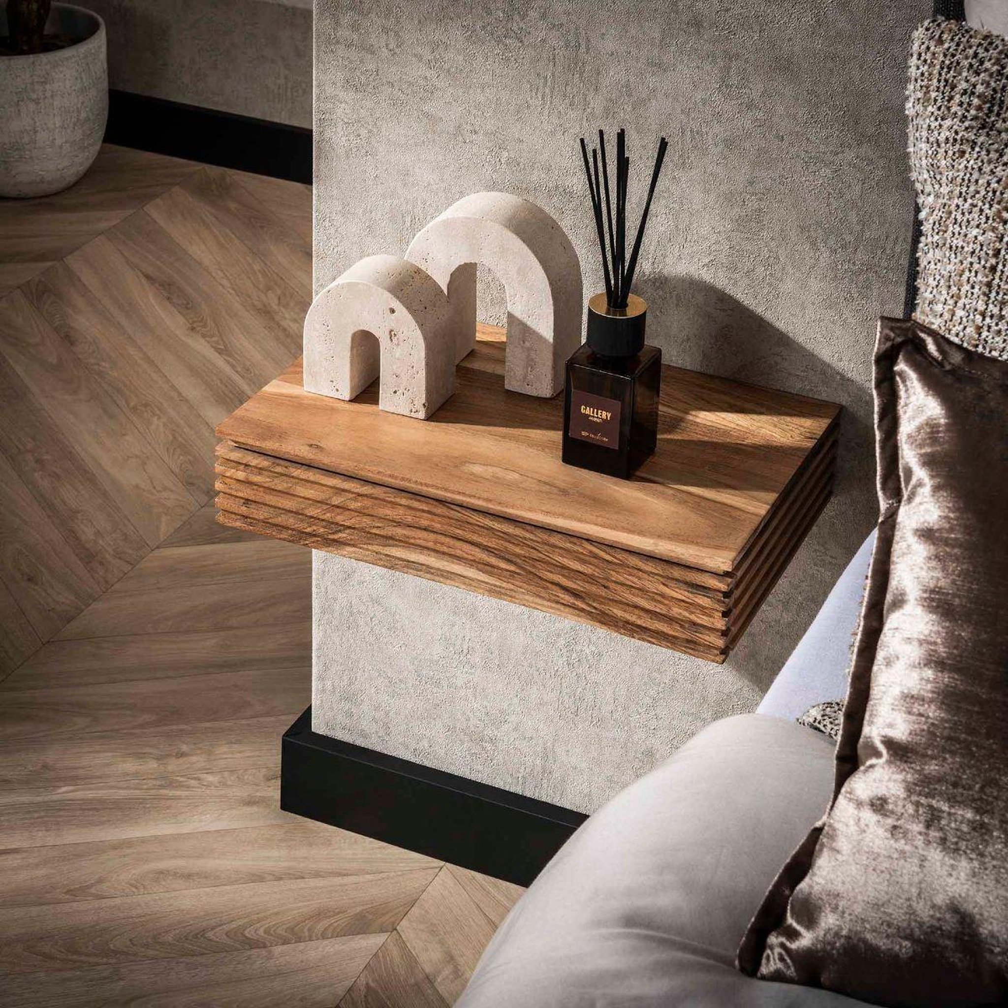 Voir la diapositive 2 : JLC KREATION Table de chevet en bois massif yelles xl 1 tiroir (lot de 2)