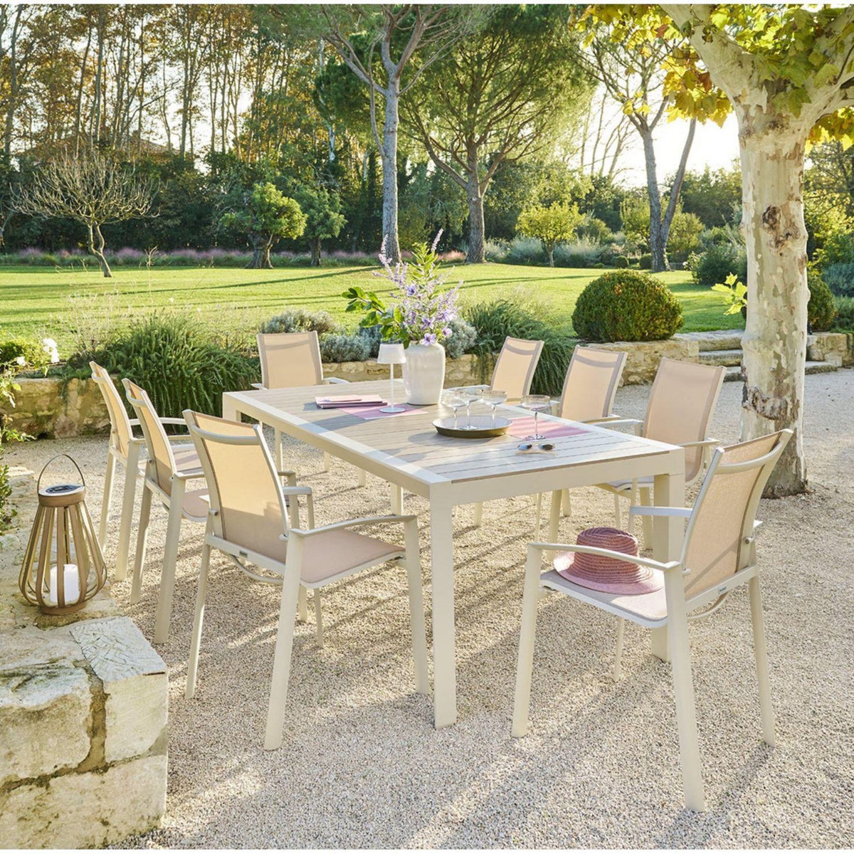 HESPERIDE Table de jardin fixe en aluminium effet bois 8 places EVASION