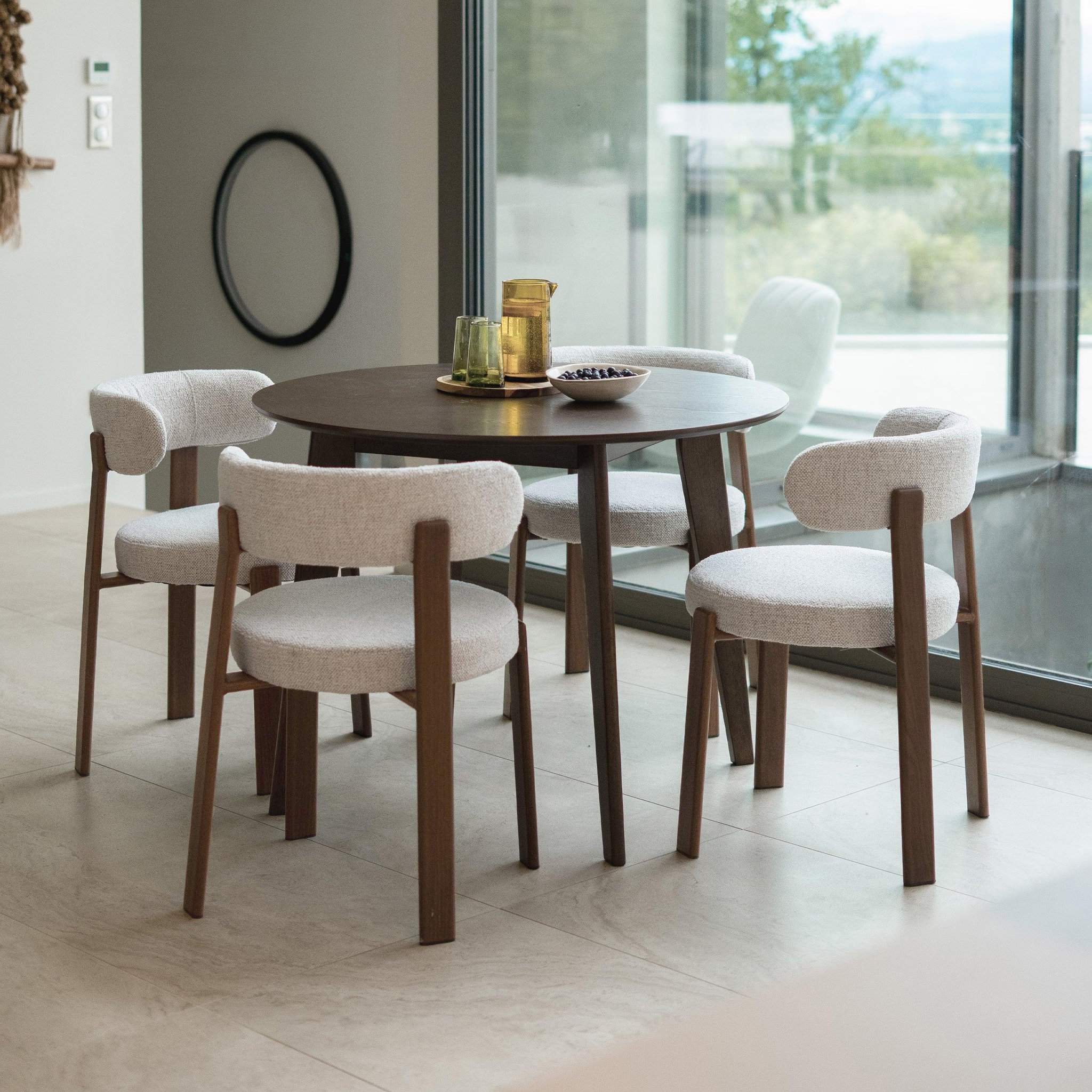 Voir la diapositive 5 : MAISON PAVANE Lot de 2 chaises en tissu texturé greige, pieds en métal-Aura