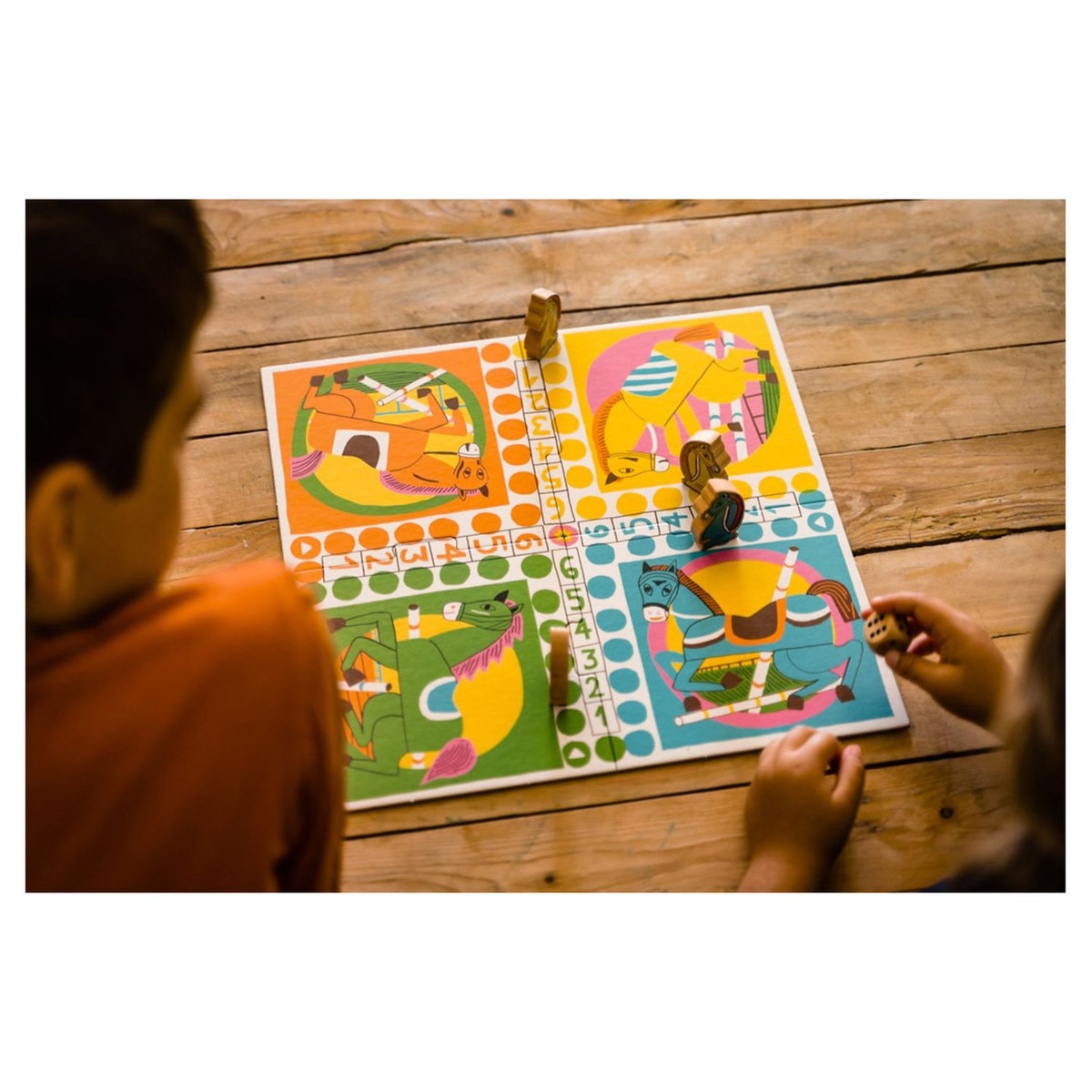 NATHAN Le jeu des Petits Chevaux