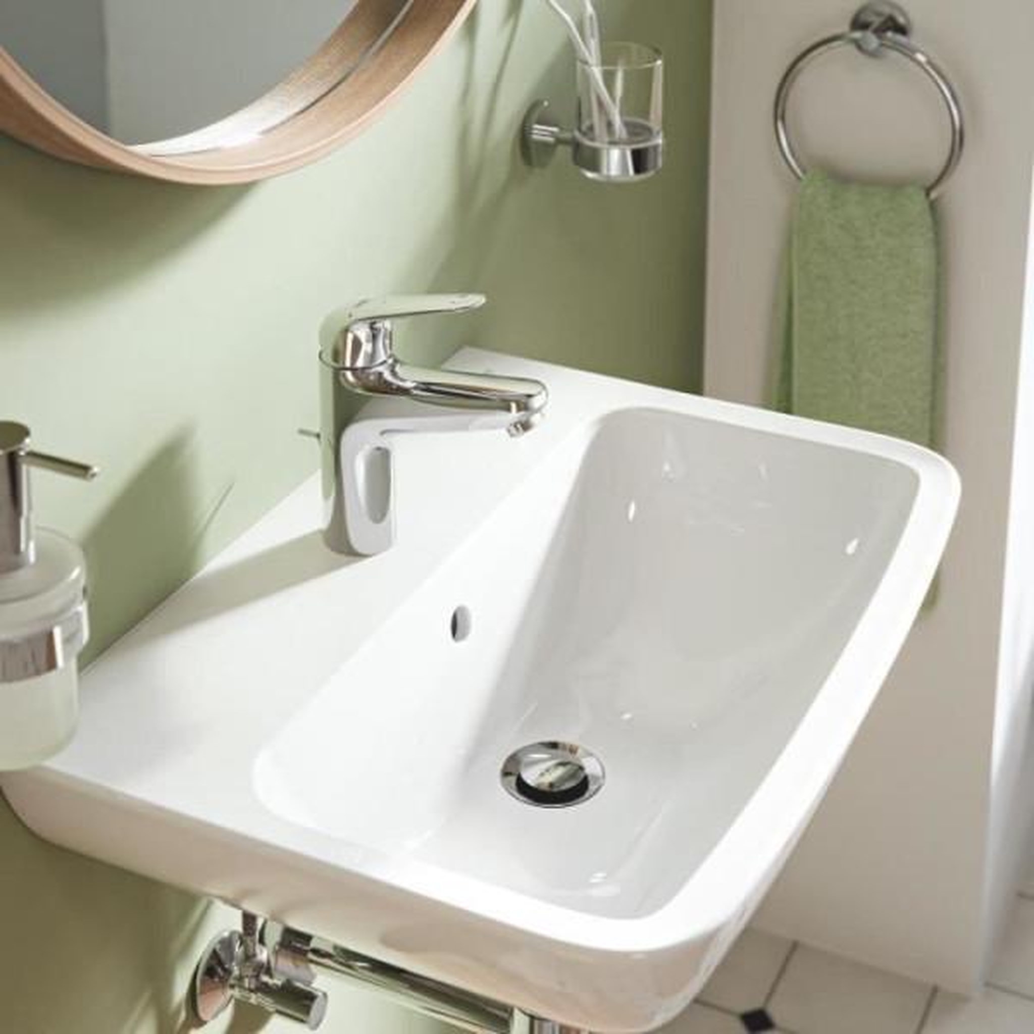 Voir la diapositive 2 : Grohe Mitigeur monocommande lavabo - GROHE Swift - 24328001 - Chromé - Taille M - Ouverture Eau Froide - Economie d'eau -Tirette et v