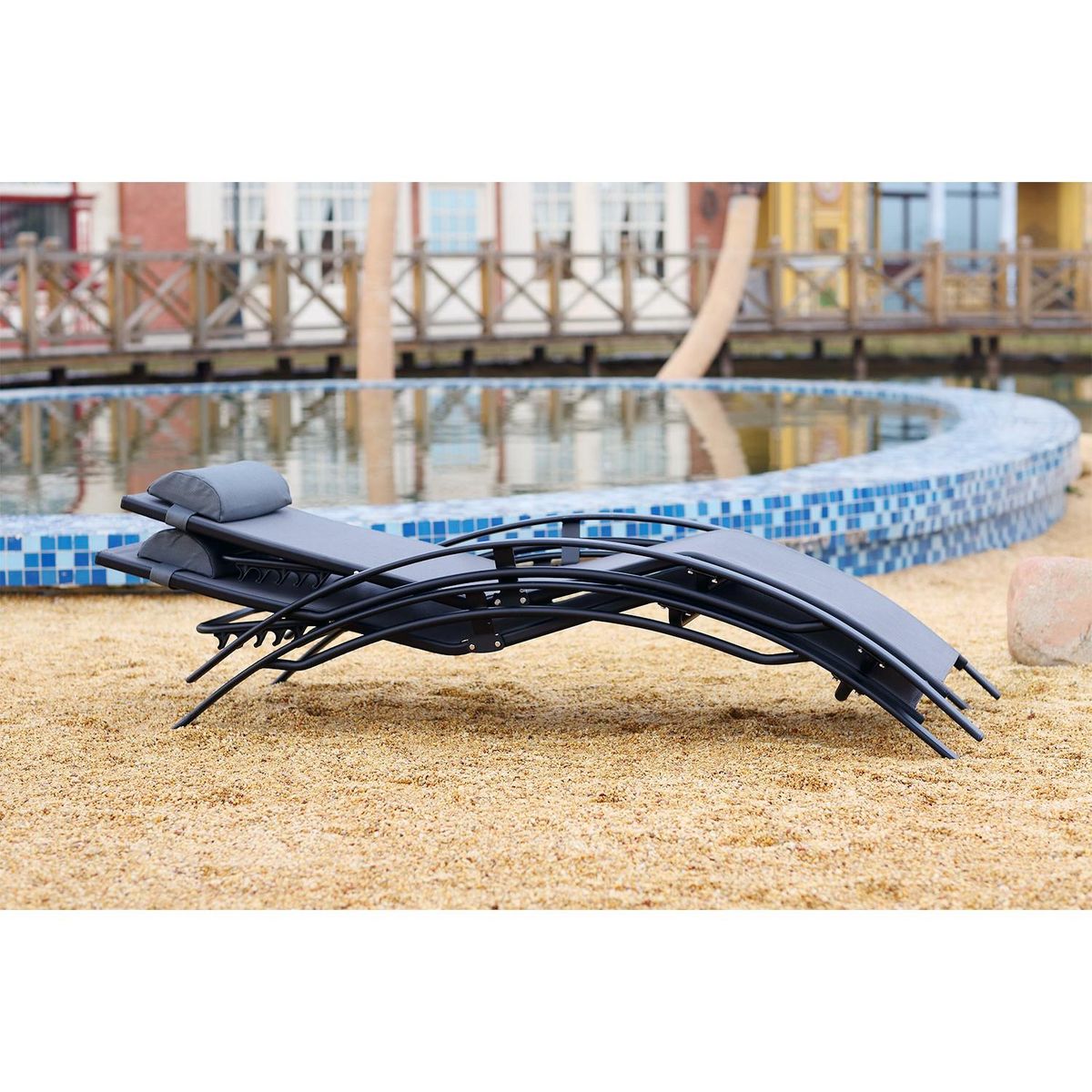 CONCEPT USINE Lot de 2 transats empilables et ajustables en alu gris-noir BAHIA