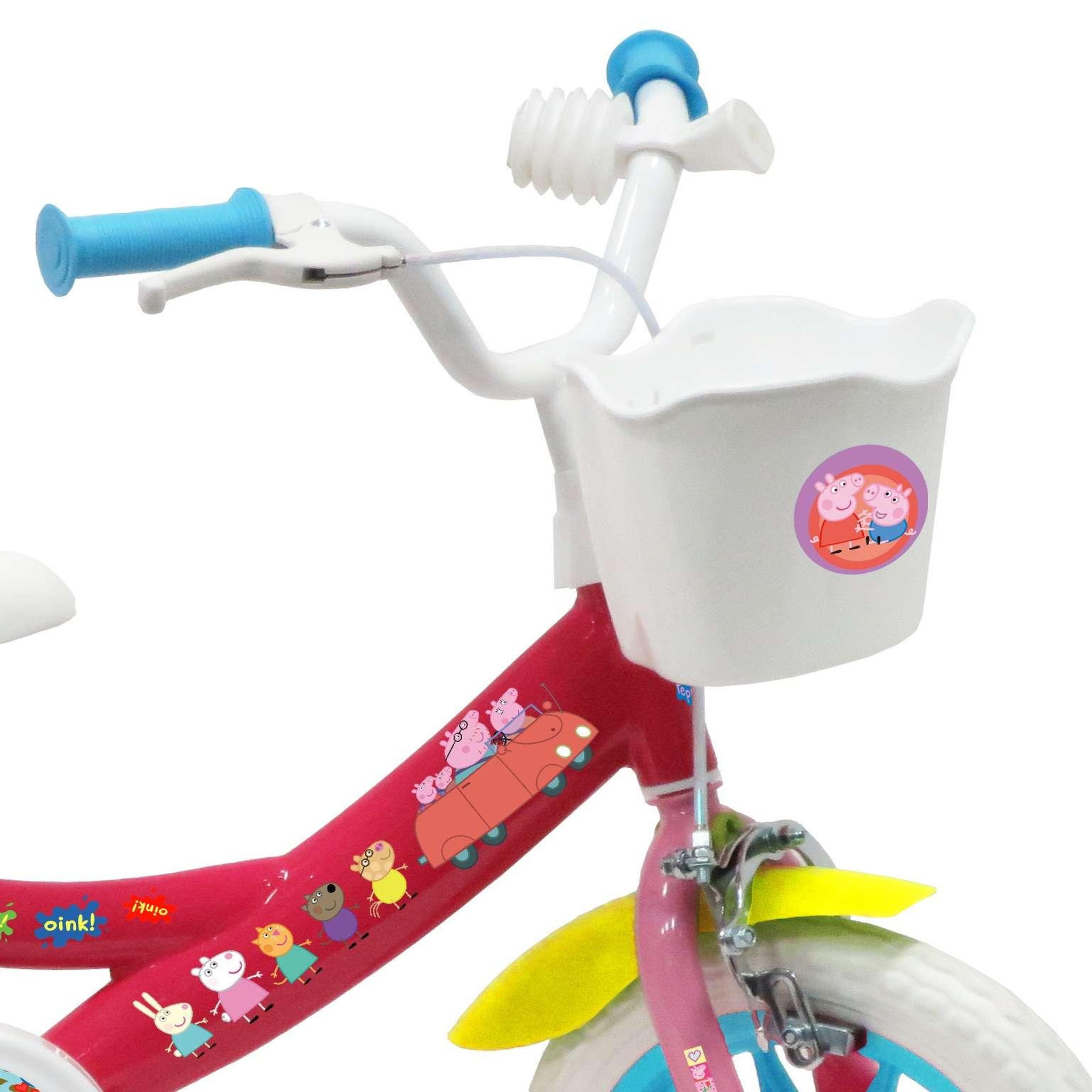 Voir la diapositive 4 : HASBRO Vélo enfant 12'' - Modèle Peppa Pig  pour enfant de taille 85 à 100 cm avec stabilisateurs - 1 Frein - Panier avant - Porte poupée arrière et roues bâtons