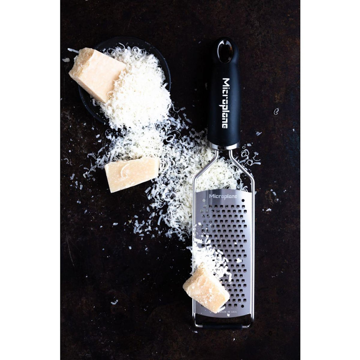 MICROPLANE Râpe Gourmet Gros Grains noir