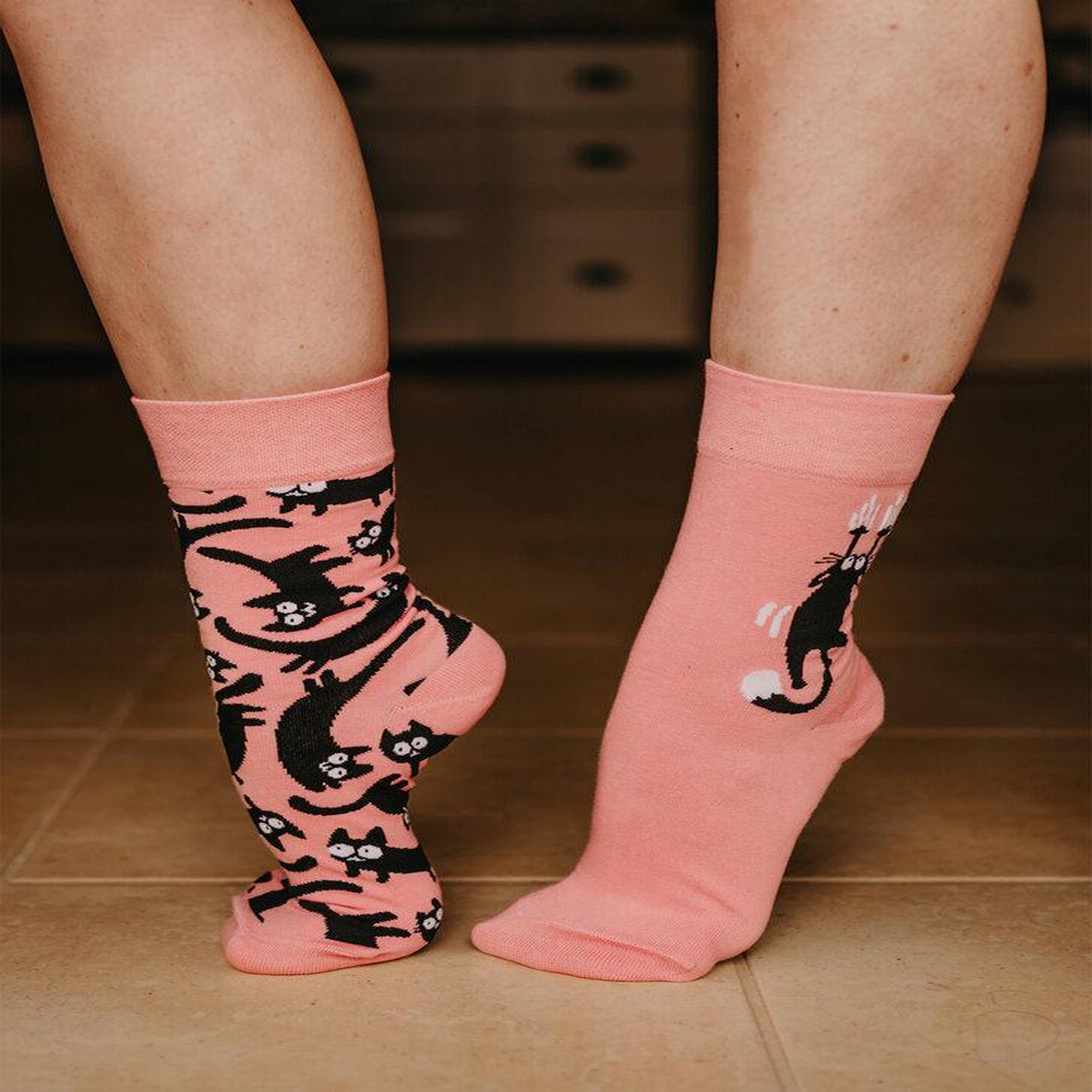 Voir la diapositive 5 : DEDOLES Chaussettes chats roses