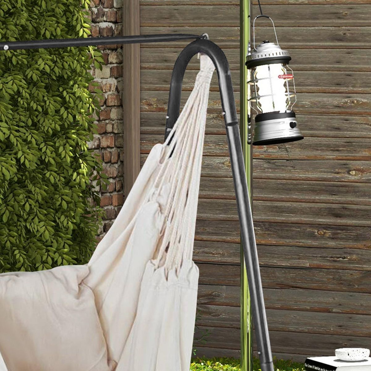 OUTSUNNY Chaise suspendue de jardin avec support et coussin acier noir coton beige