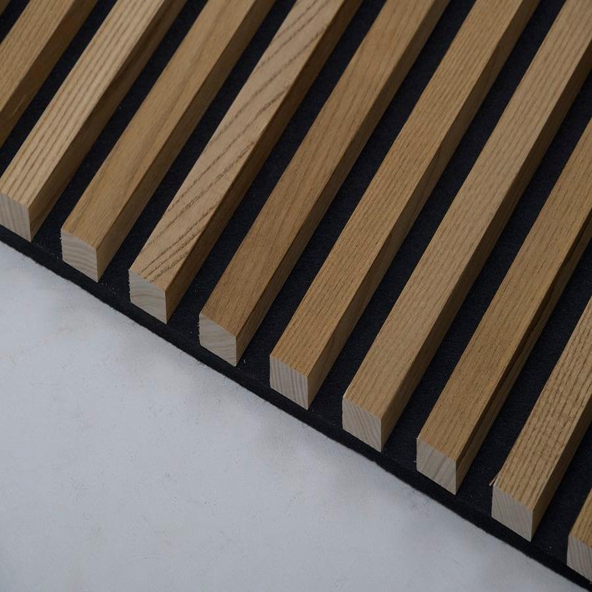 CENTRALE BRICO Panneau acoustique finition chêne en bois fond noir, 120x60 cm